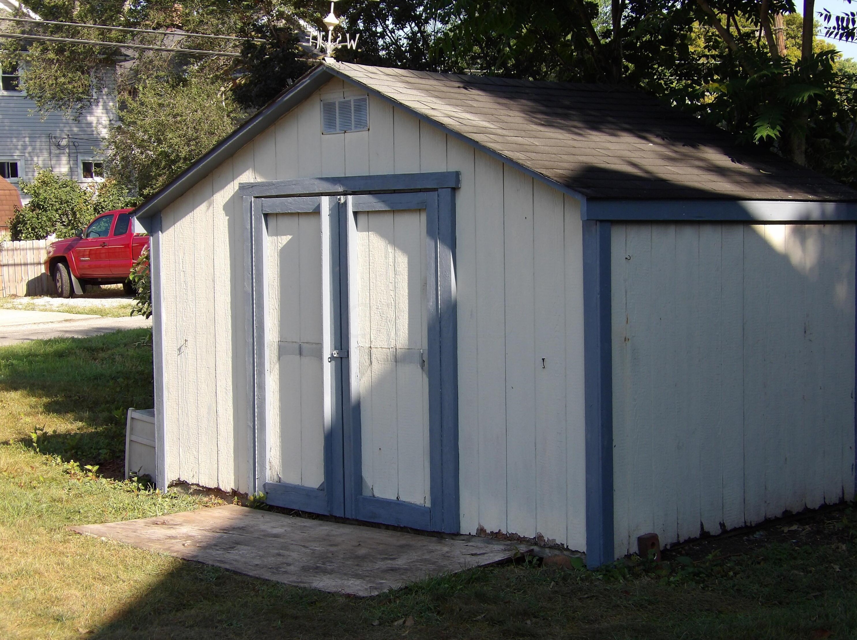 711 Goodwin Ave, Lancaster OH  43130-2438 exterior