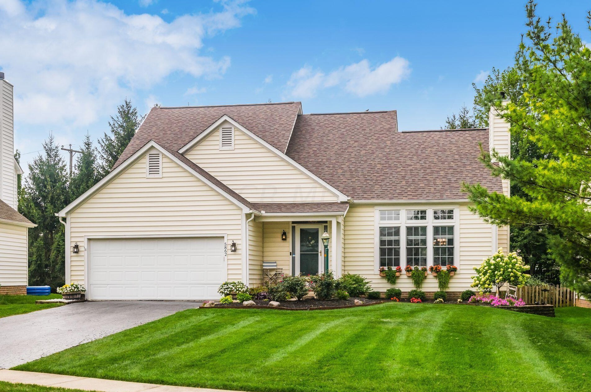 5862 Pine Wild Dr, Westerville, OH 43082-7753