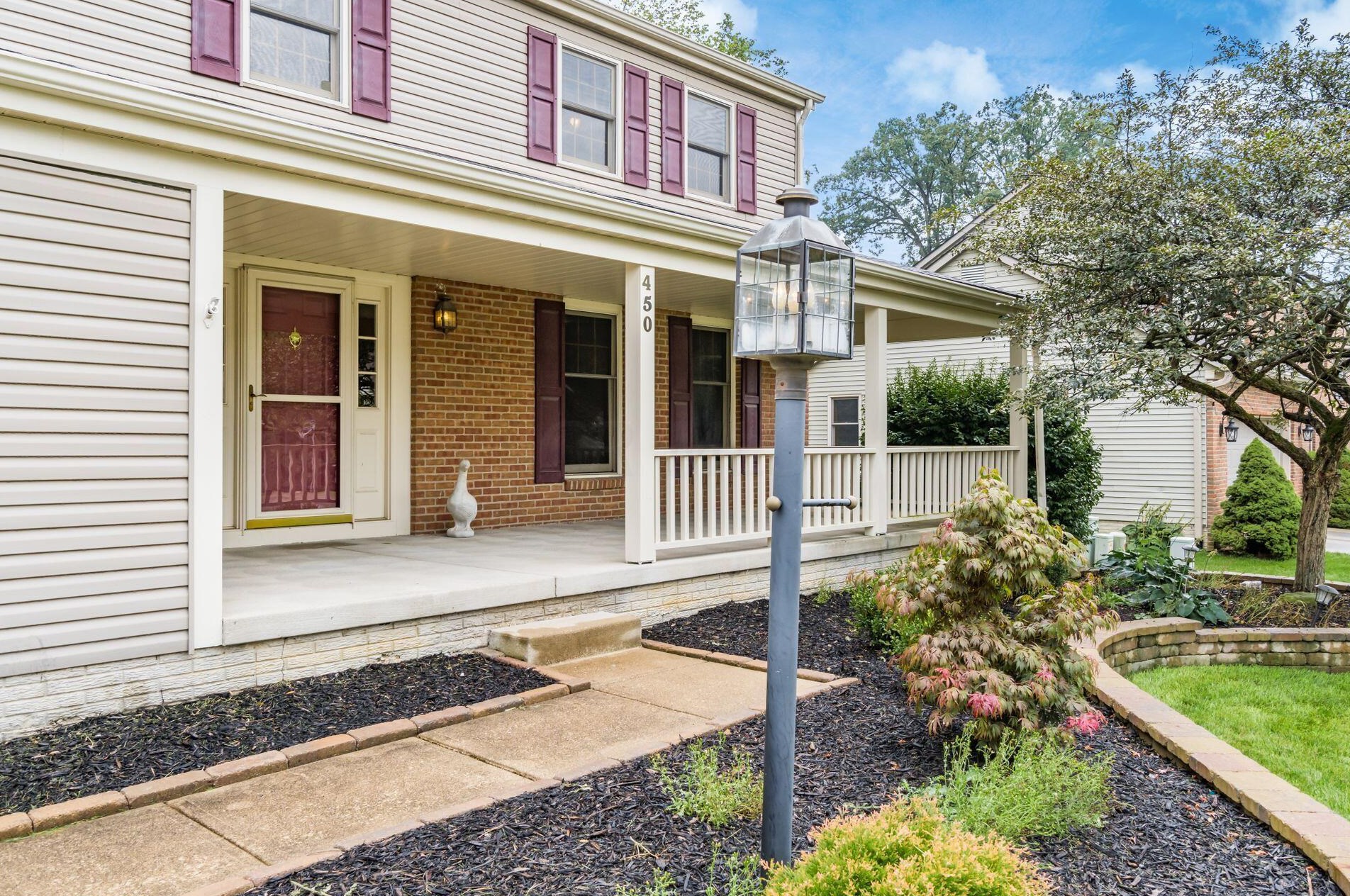 450 Whitley Dr, Columbus OH 43230-3635 exterior
