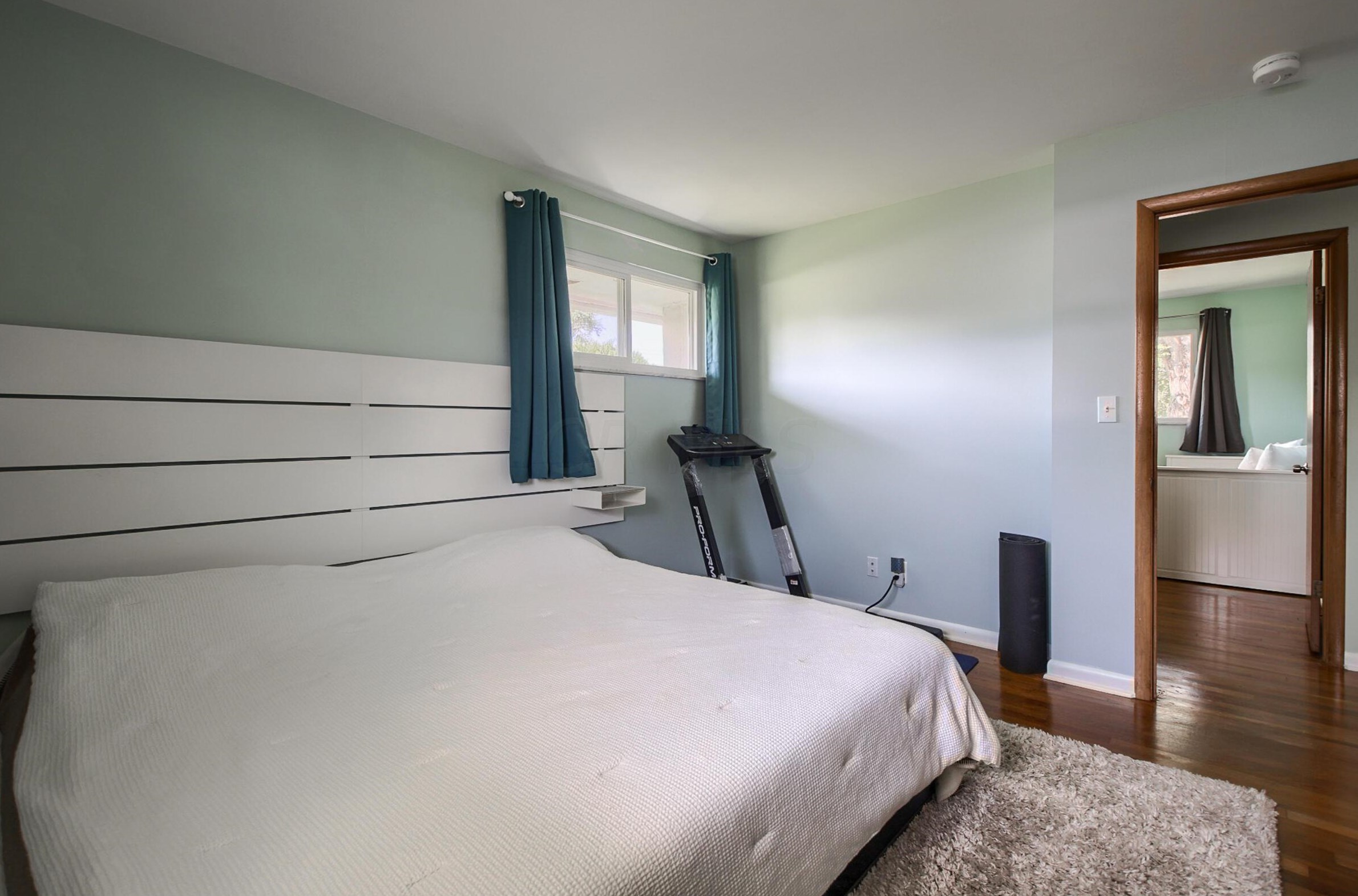 1176 Bellflower Ave, Columbus OH  43204-2782 exterior