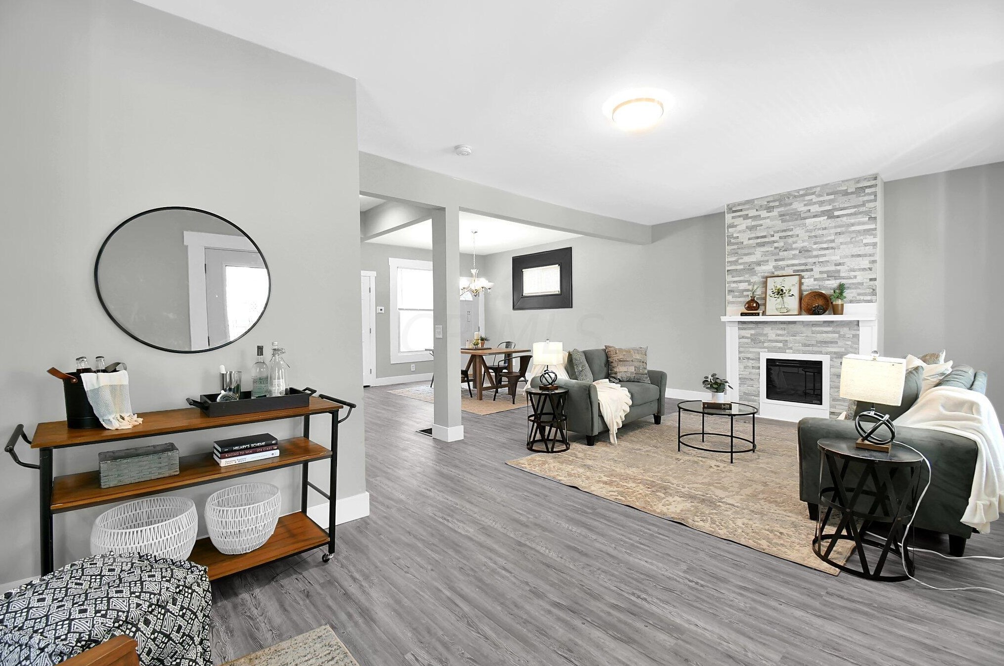 40 Richardson Ave, Columbus, OH 43204-3239