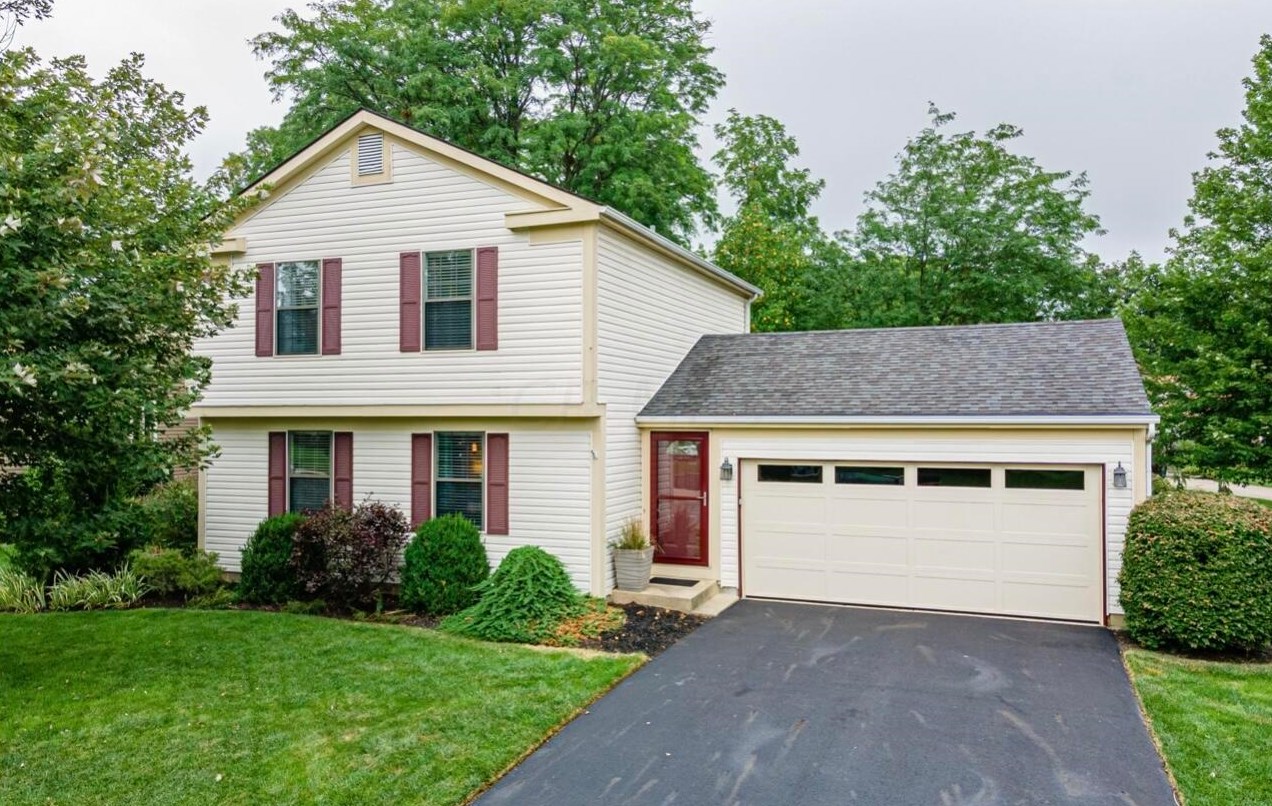 3712 Cypress Creek Dr, Columbus, OH 43228-9596