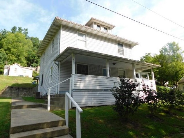 447 Scott St, Nelsonville, OH 45764