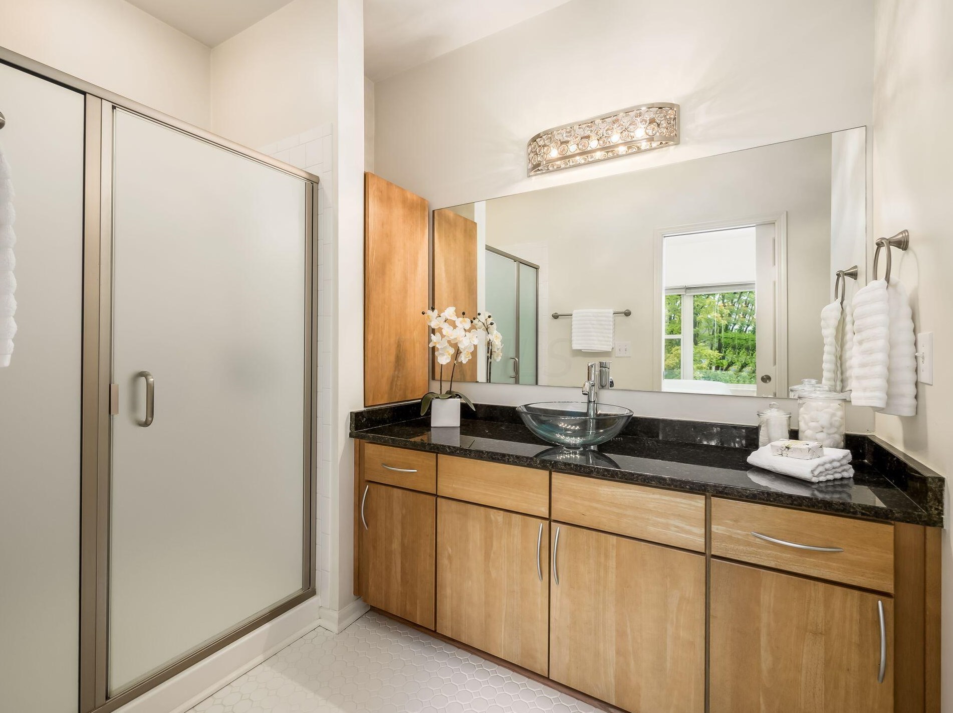 1257 Hunter Ave, Columbus OH 43201-3231 exterior