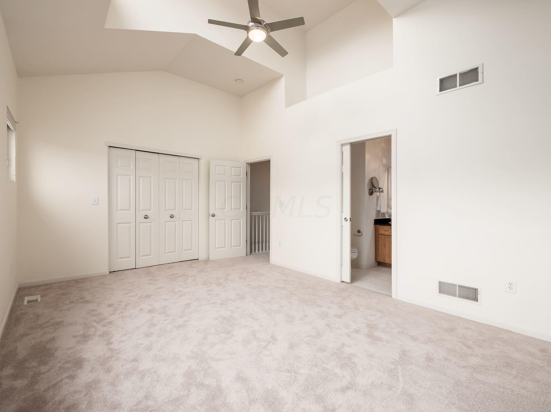 1257 Hunter Ave, Columbus OH 43201-3231 exterior