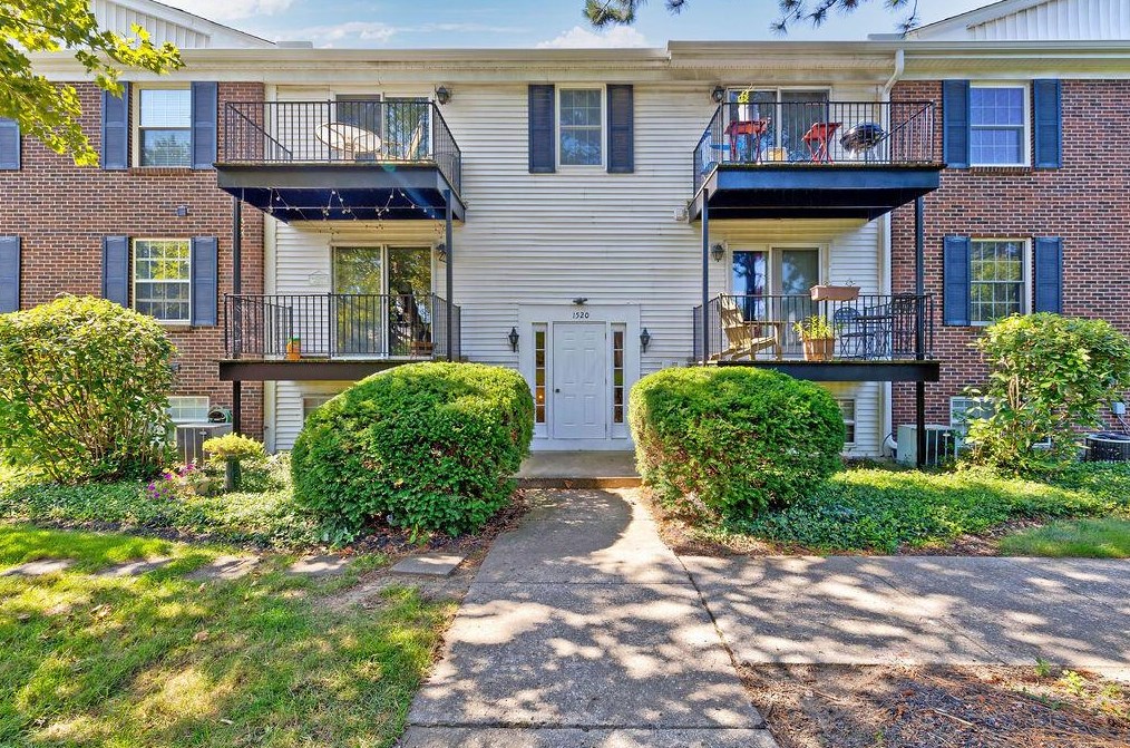1520 Slade Ave, Columbus, OH 43235-7630