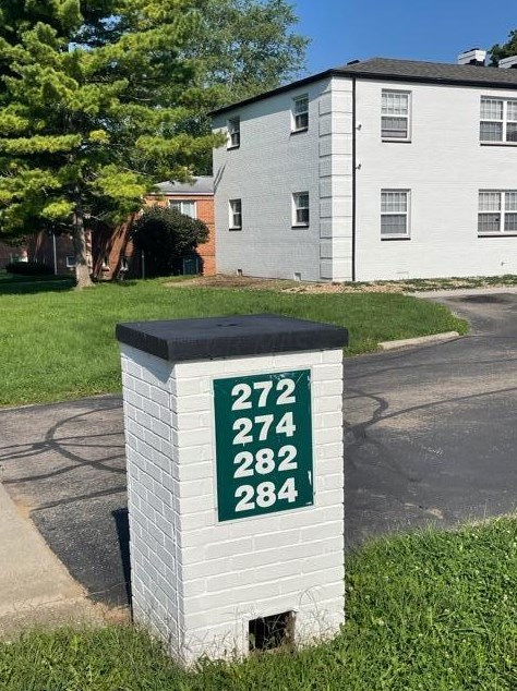 272-284 Broadmeadows Blvd, Columbus OH  43214-1014 exterior