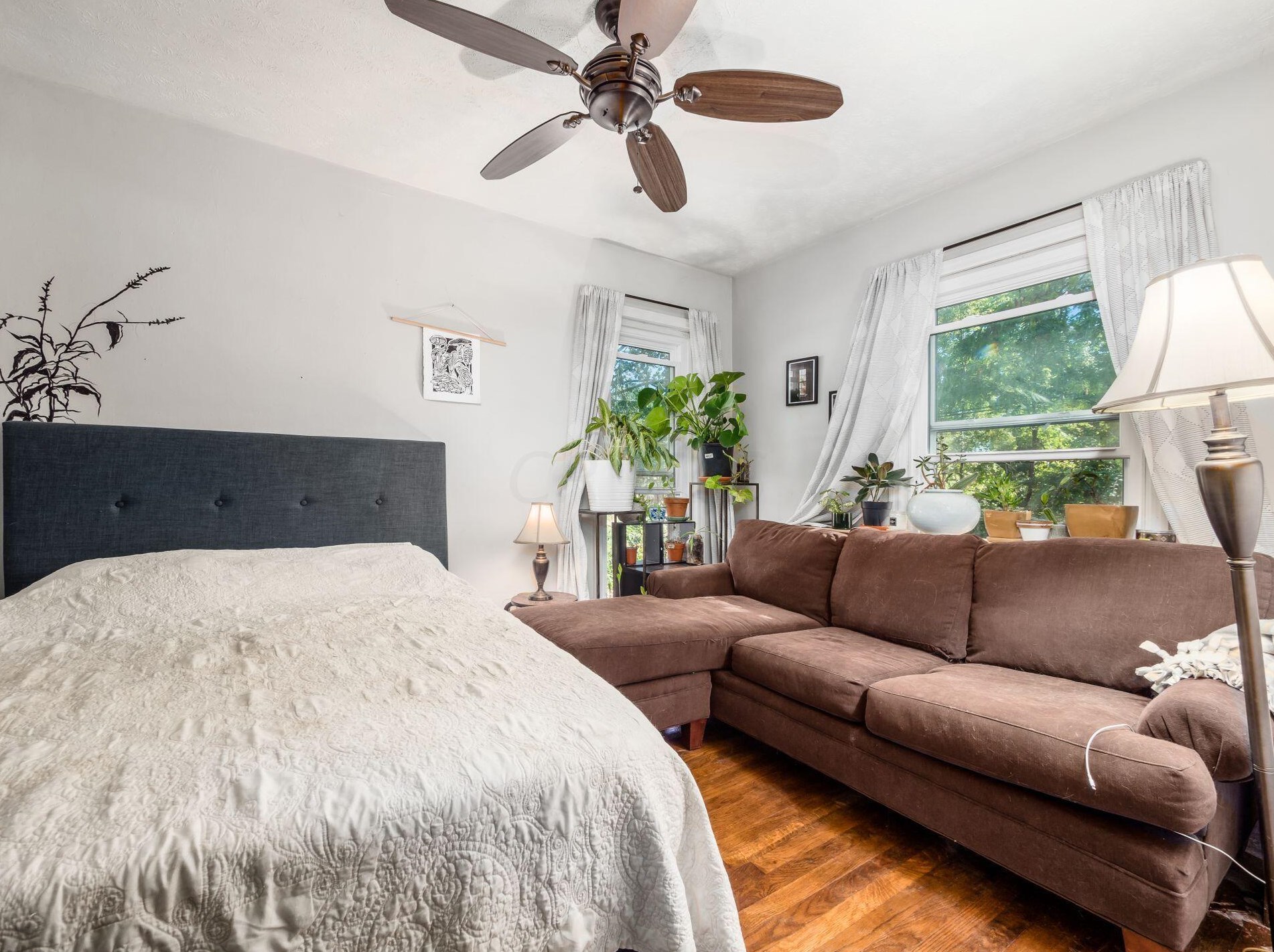 208 Virginialee Rd, Columbus OH 43209-1336 exterior