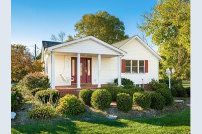 167 N East Street - Photo 1