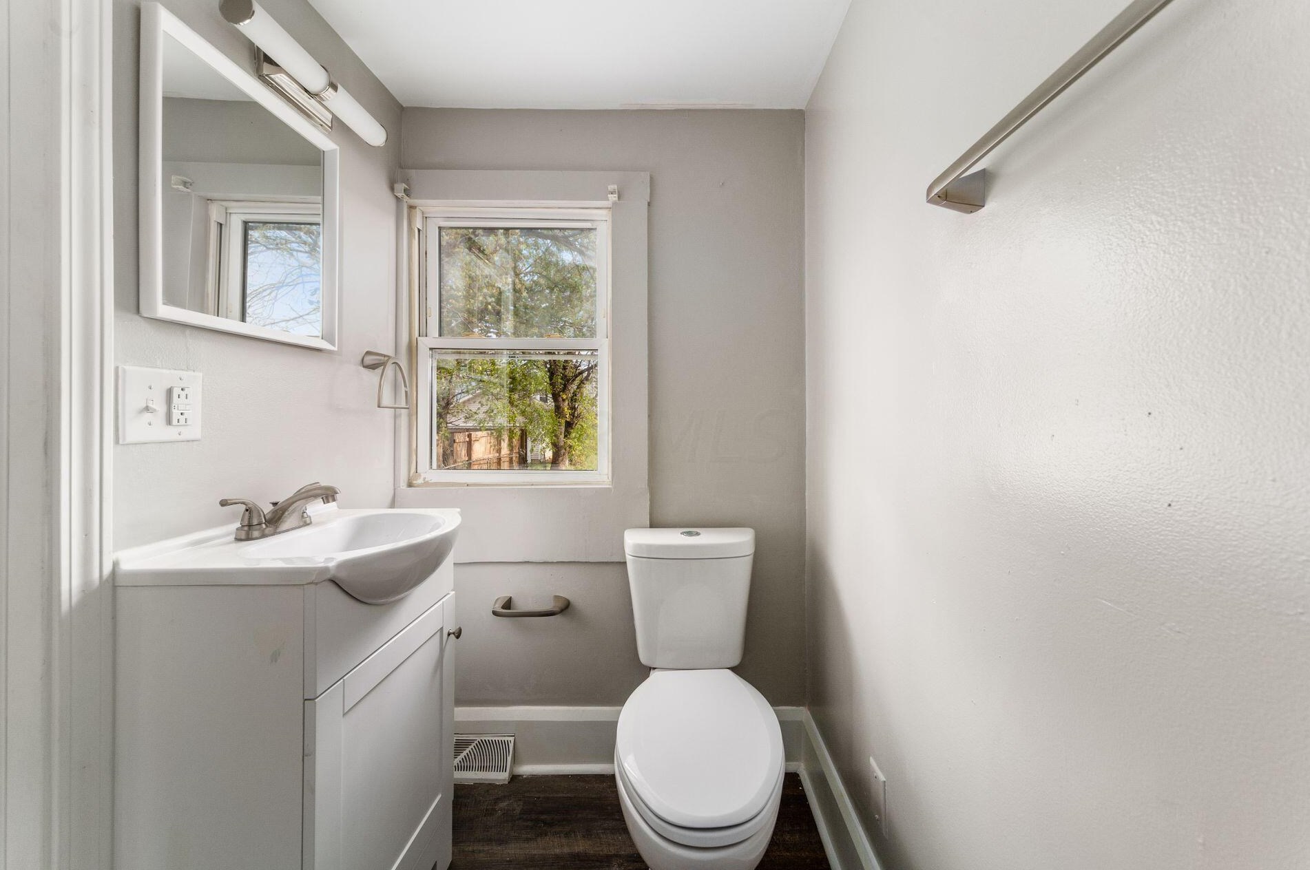 774 Kelton Ave, Columbus OH 43205-2943 exterior