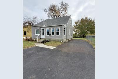 1870 Brentnell Avenue - Photo 1