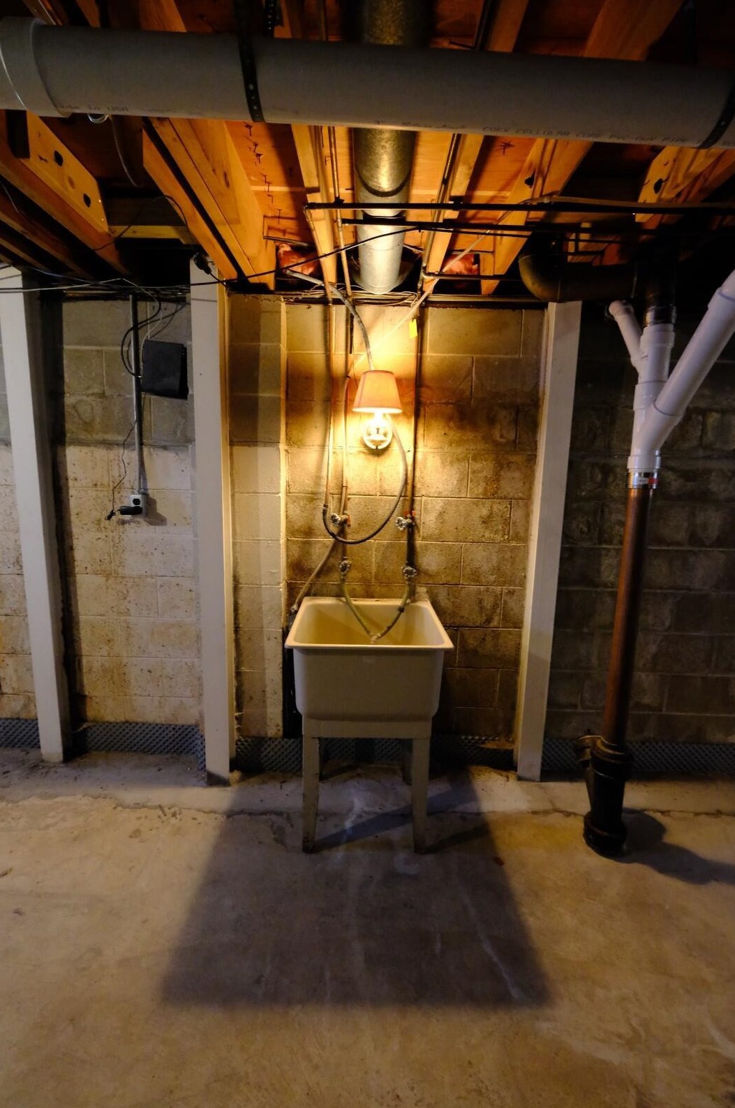 798 Bernhard Rd, Columbus OH 43213-1937 exterior