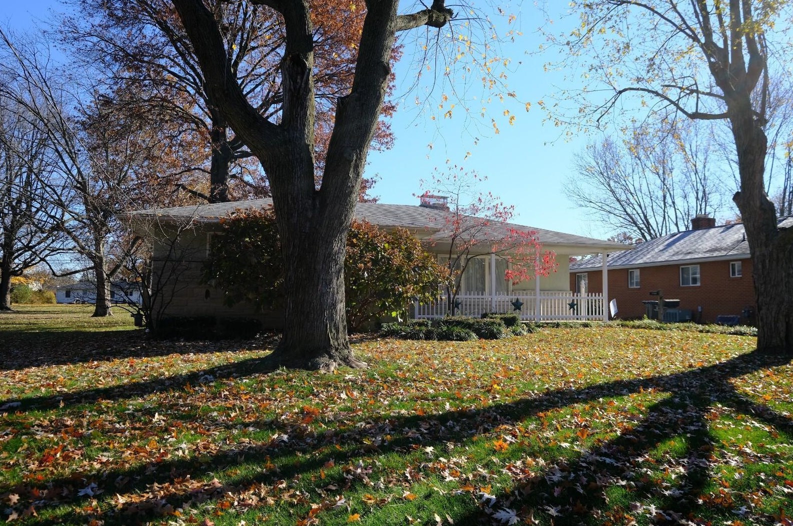 798 Bernhard Rd, Columbus, OH 43213-3013
