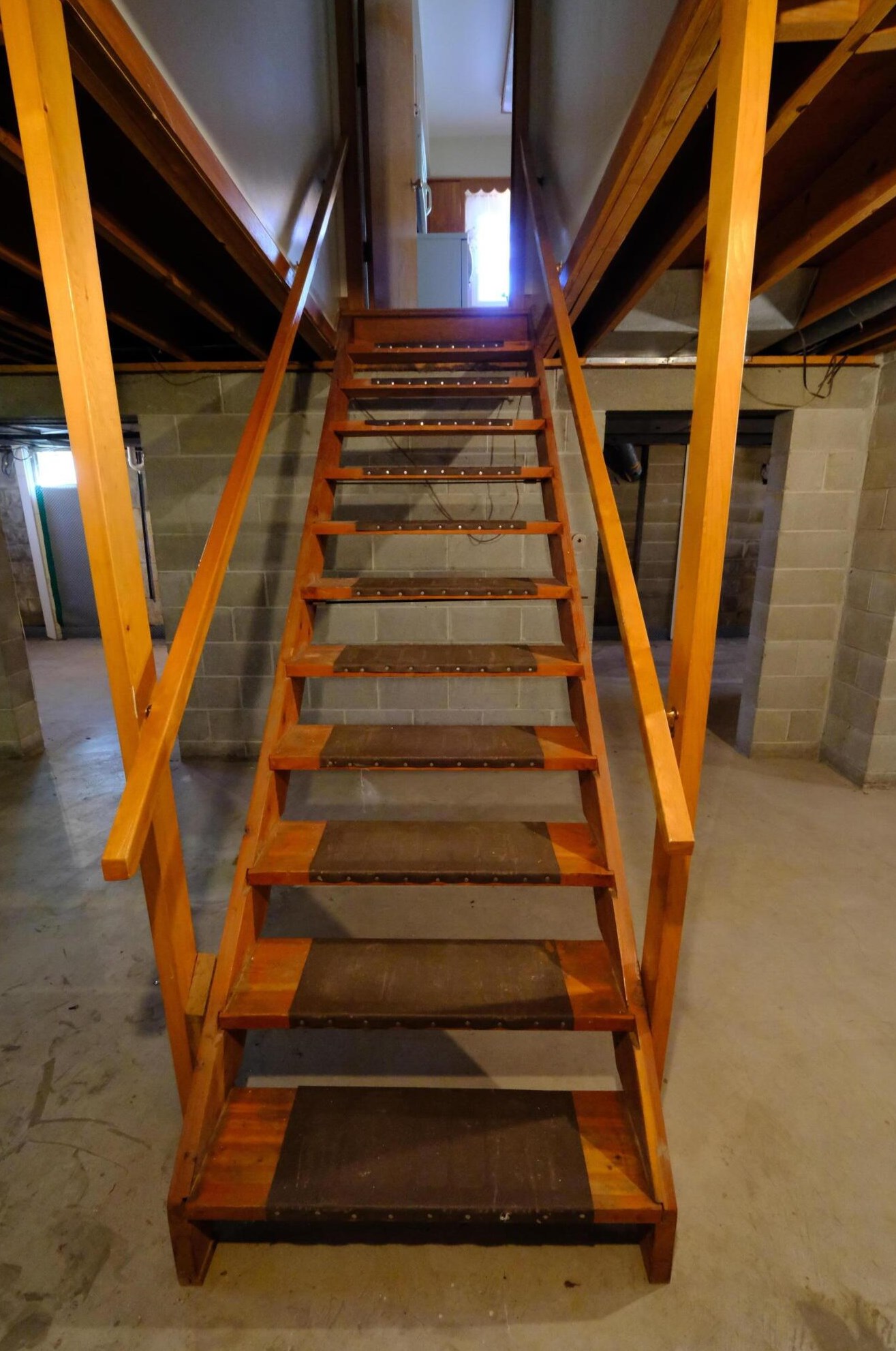 798 Bernhard Rd, Columbus OH 43213-1937 exterior