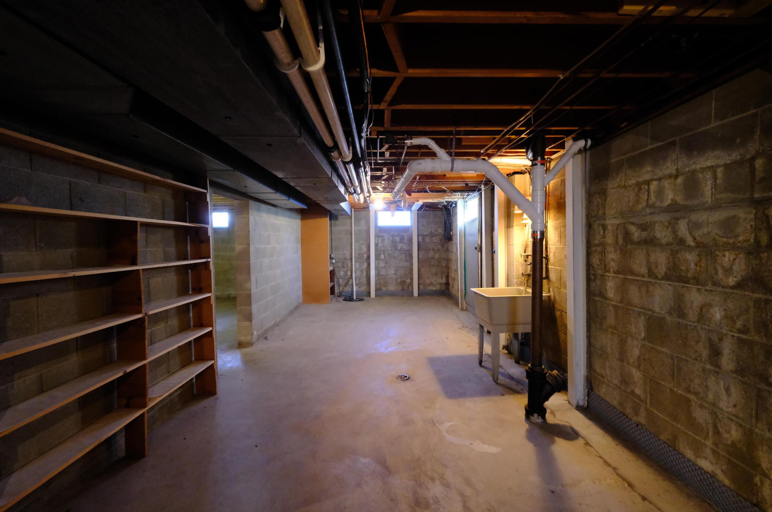 798 Bernhard Rd, Columbus OH 43213-1937 exterior