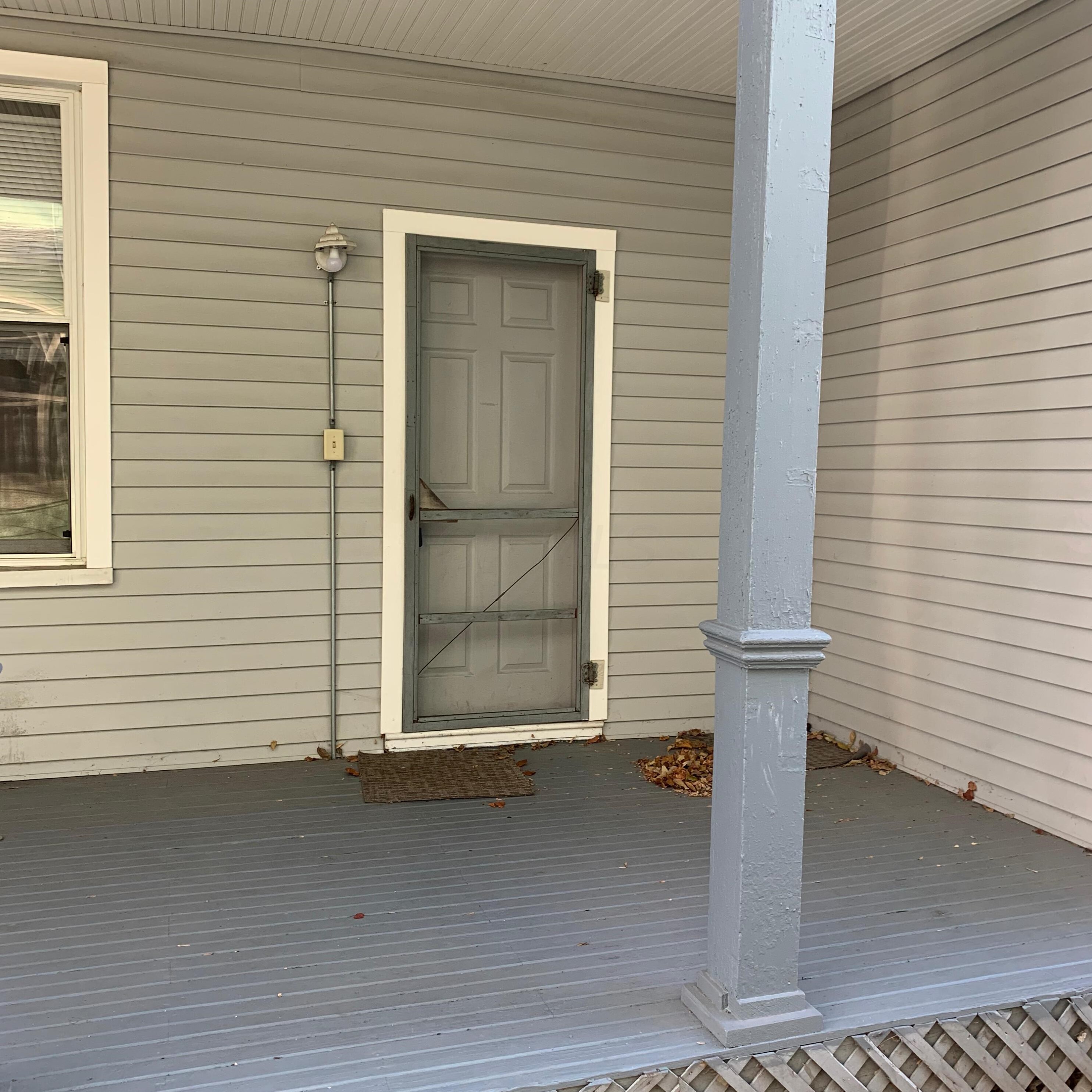 140 6 Ave, Lancaster OH 43130-2503 exterior