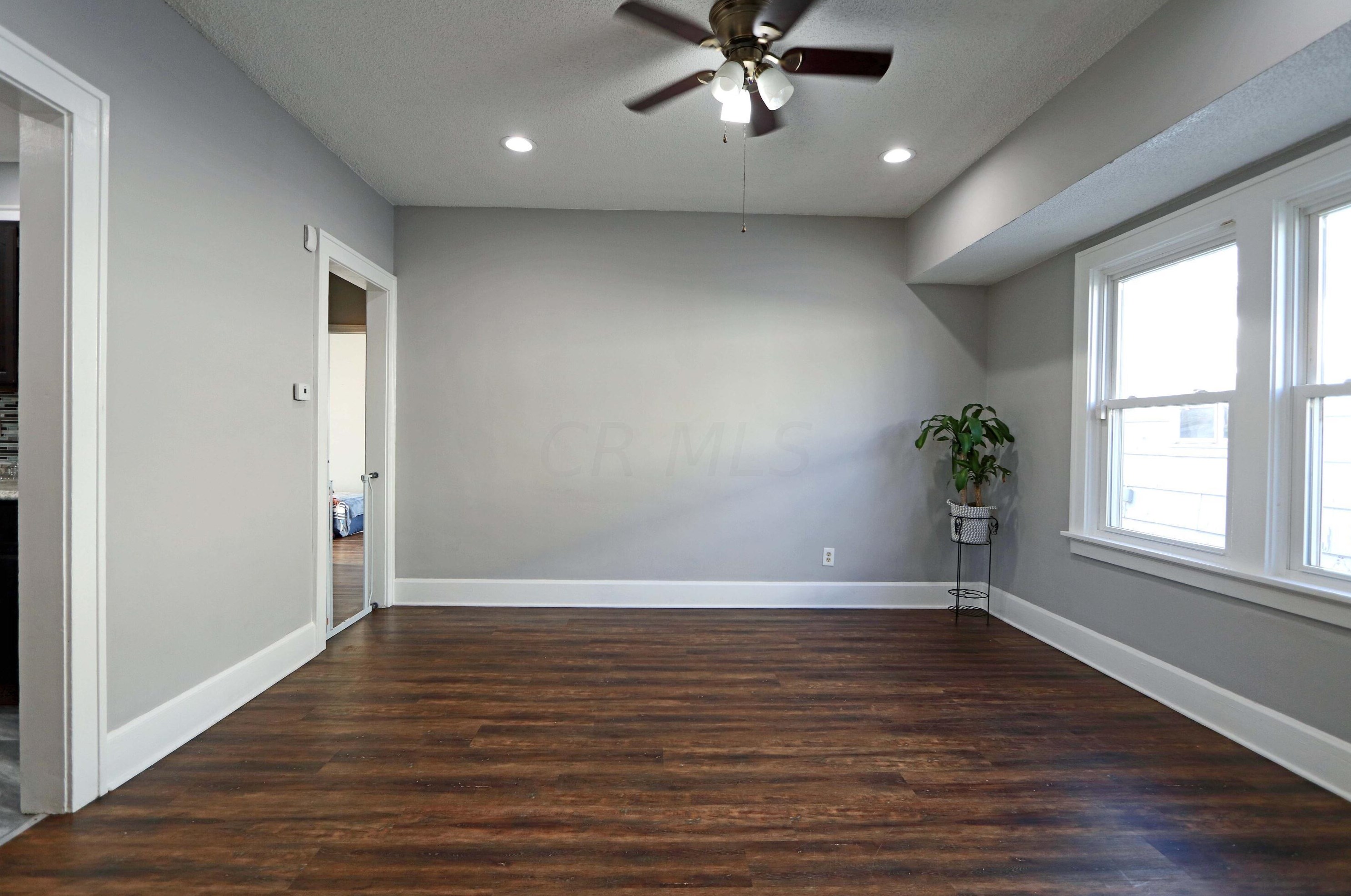 465 Huron Ave, Columbus OH 43204-2661 exterior