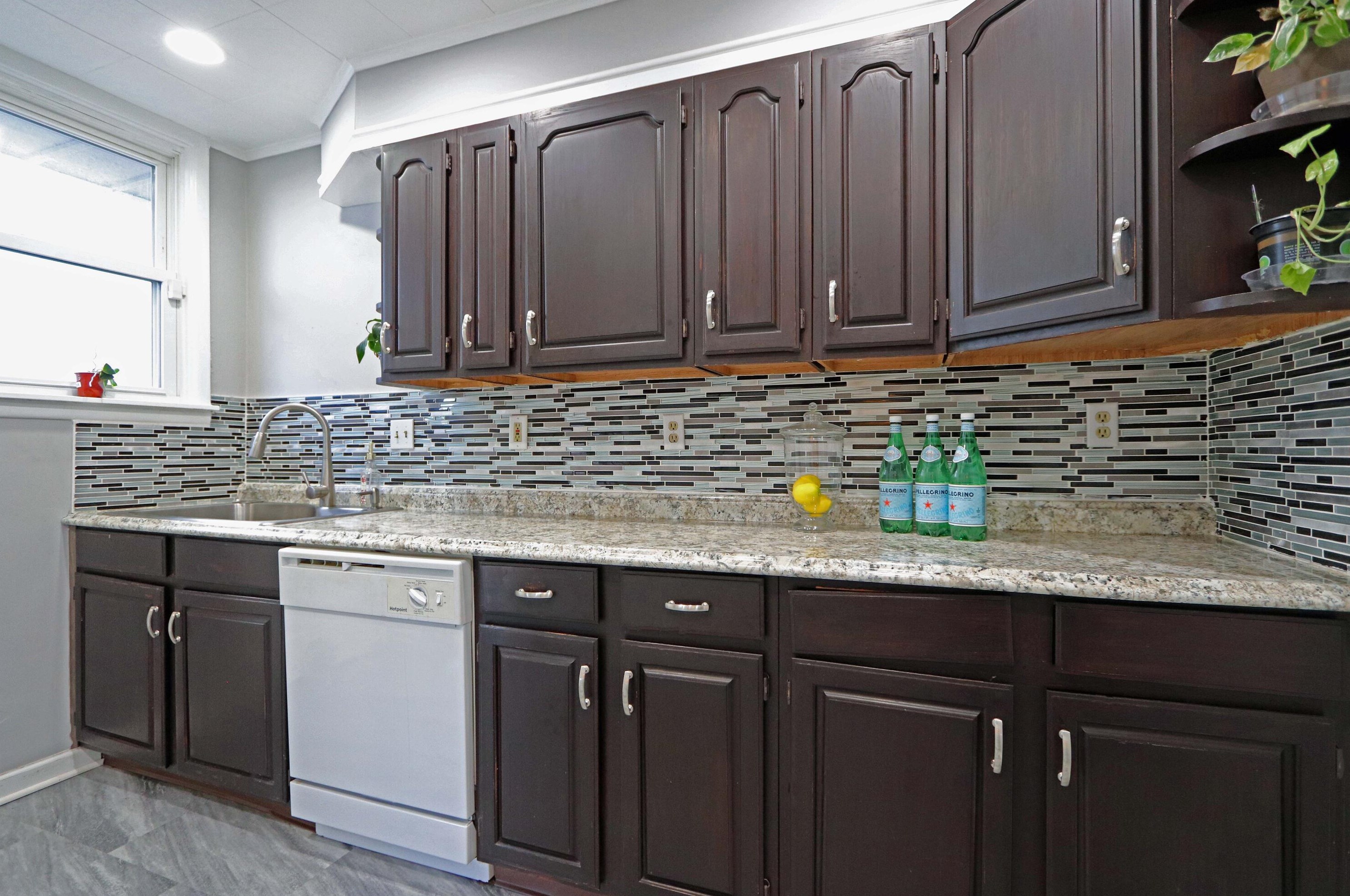 465 Huron Ave, Columbus OH 43204-2661 exterior