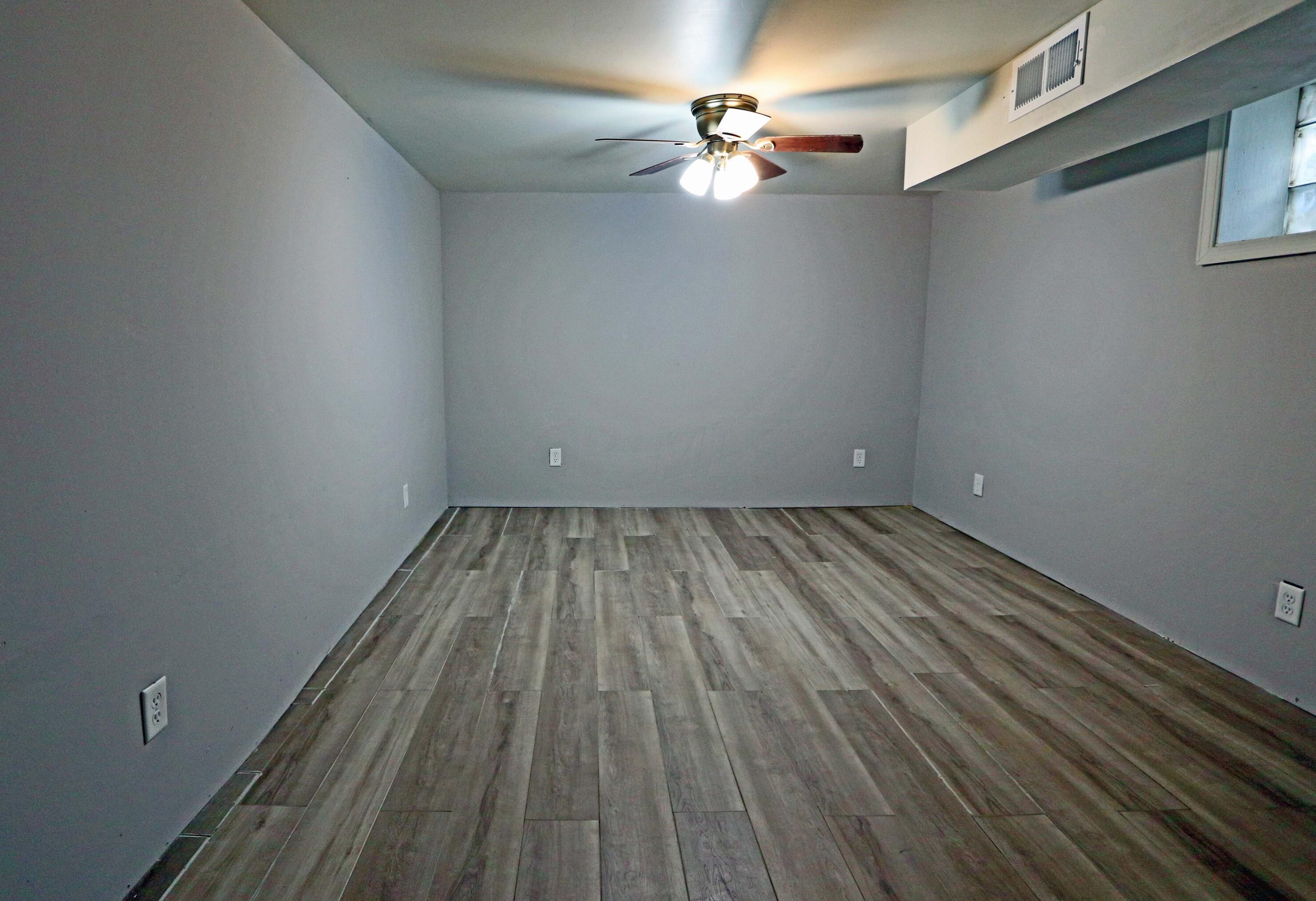 465 Huron Ave, Columbus OH 43204-2661 exterior