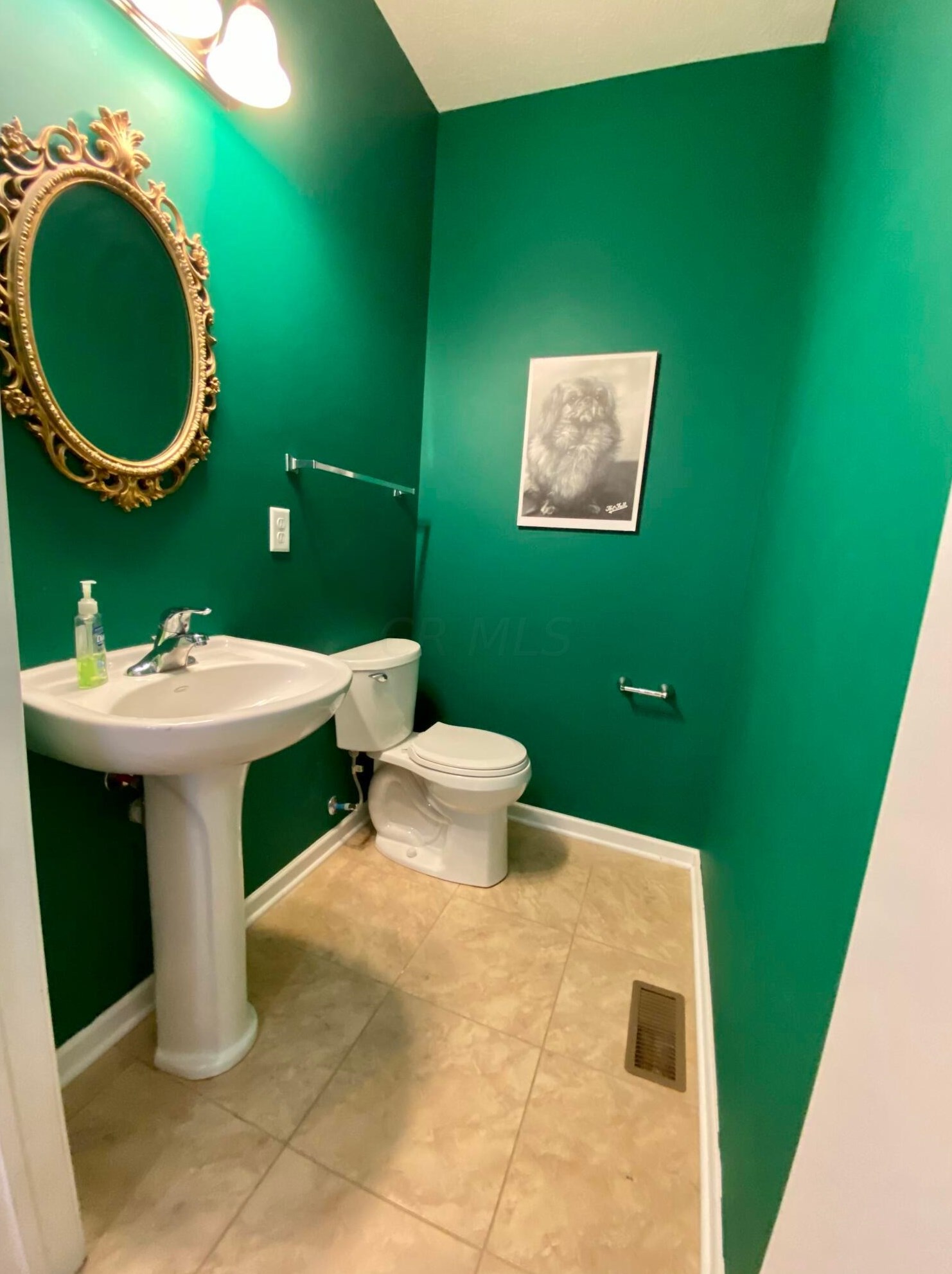 149 20 St, Columbus OH 43203-1504 exterior