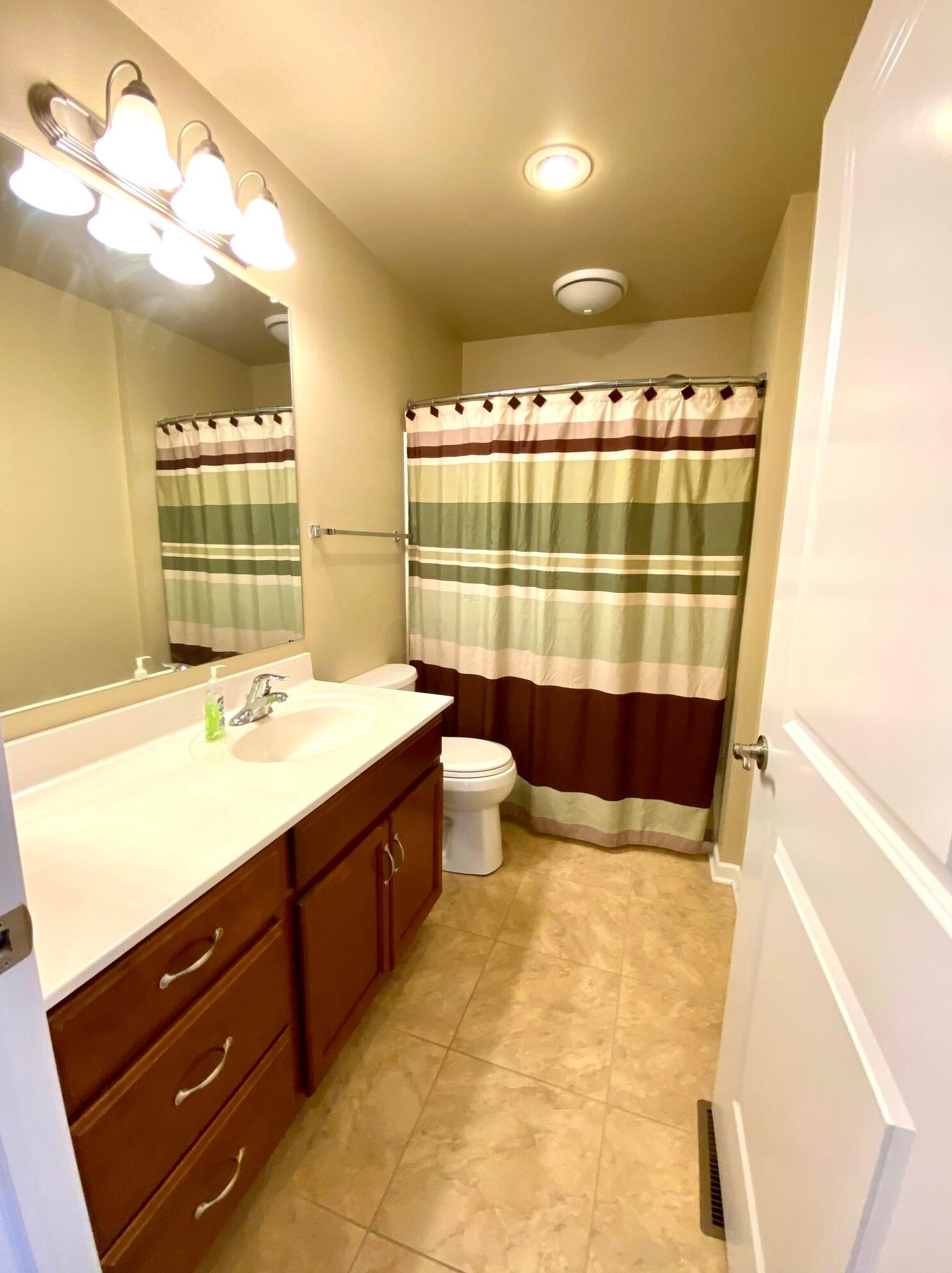 149 20 St, Columbus OH 43203-1504 exterior