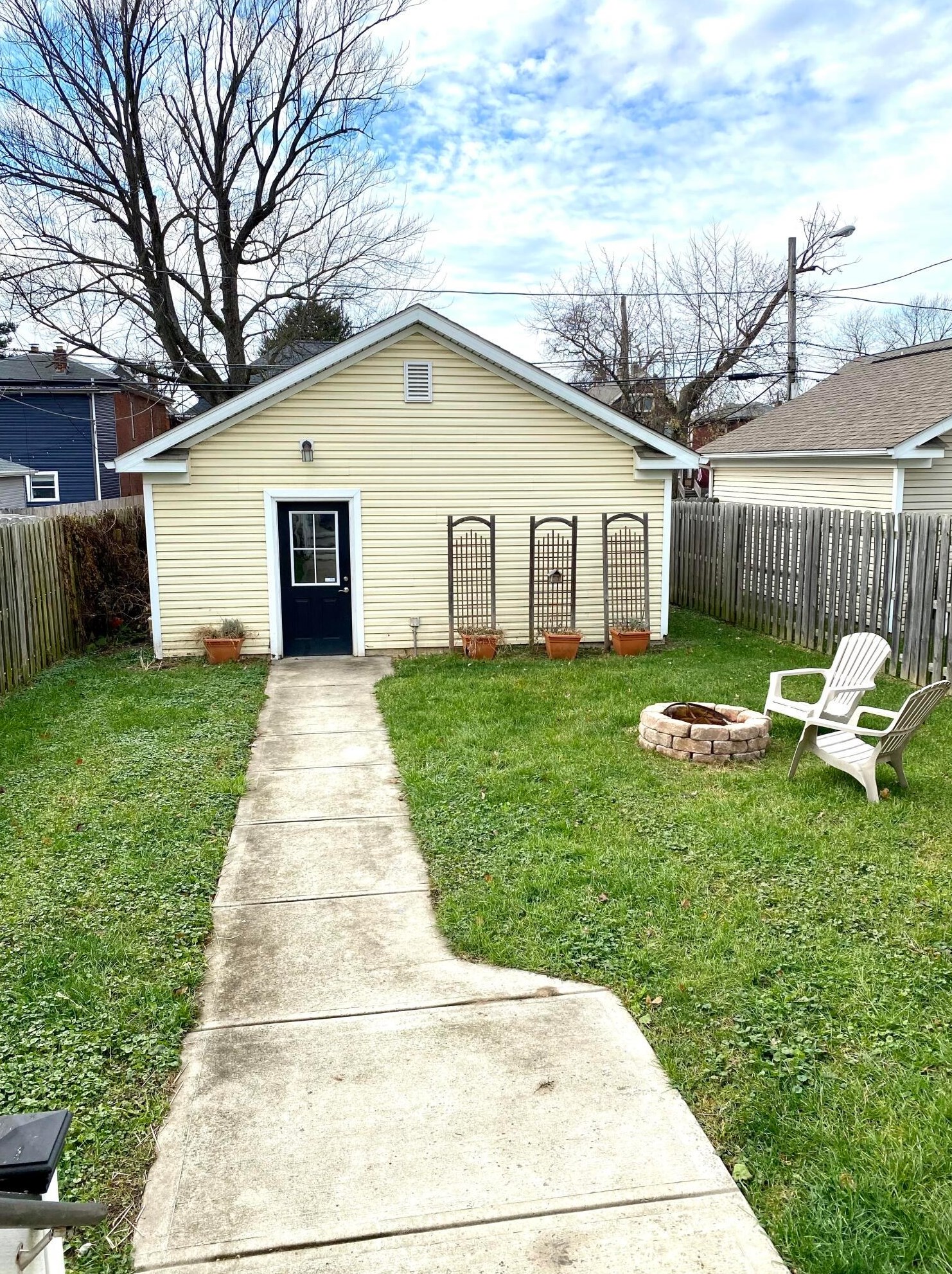 149 20 St, Columbus OH 43203-1504 exterior