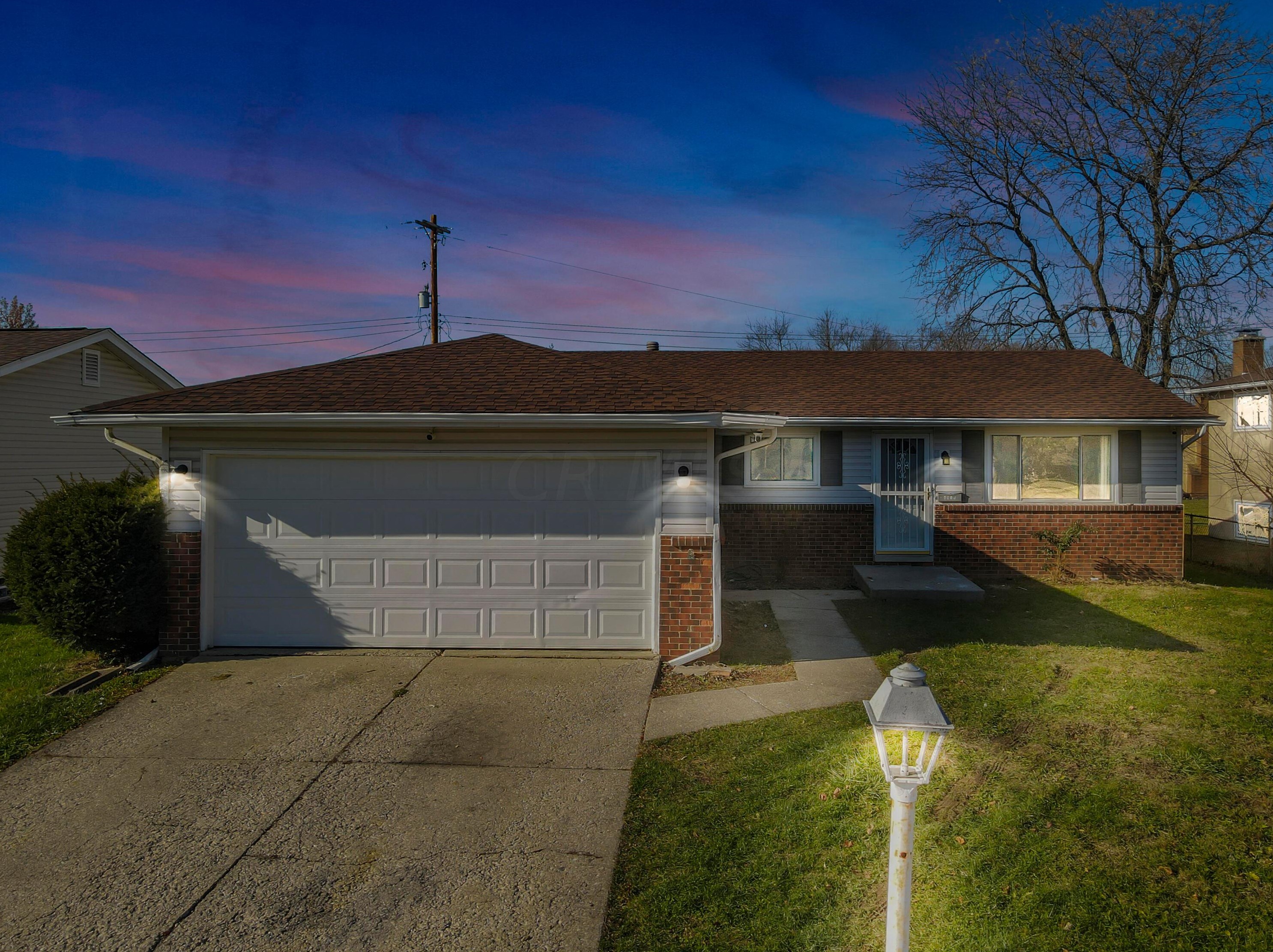 4819 Manitoba Rd, Columbus, OH 43229-4711