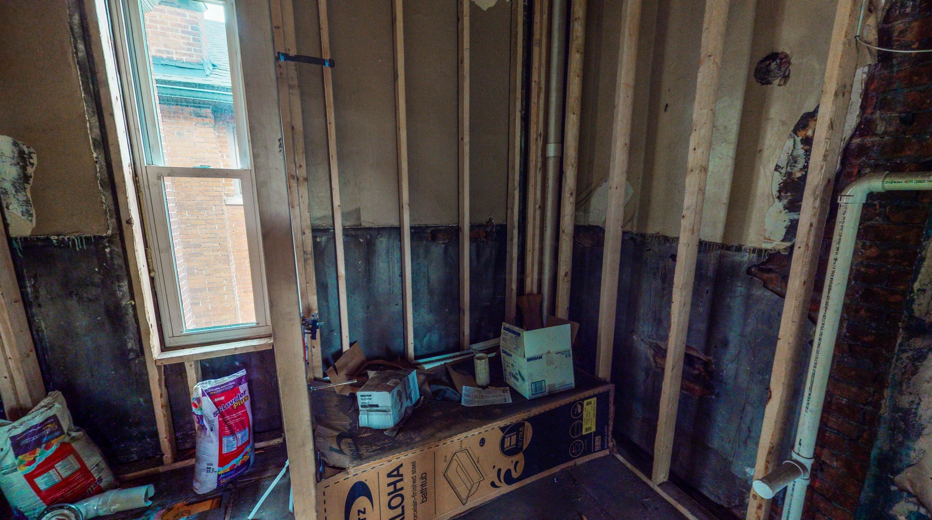 1271 Long St, Columbus OH 43203-2097 exterior