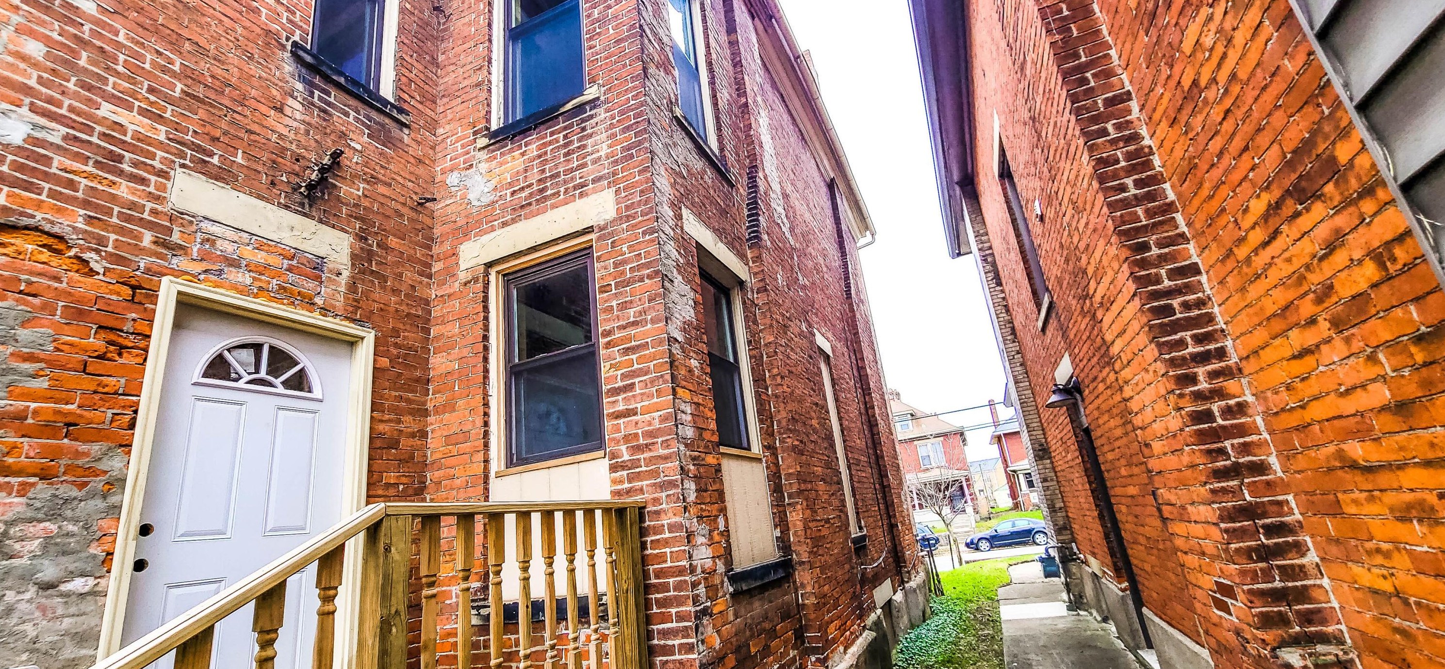 1271 Long St, Columbus OH 43203-2097 exterior