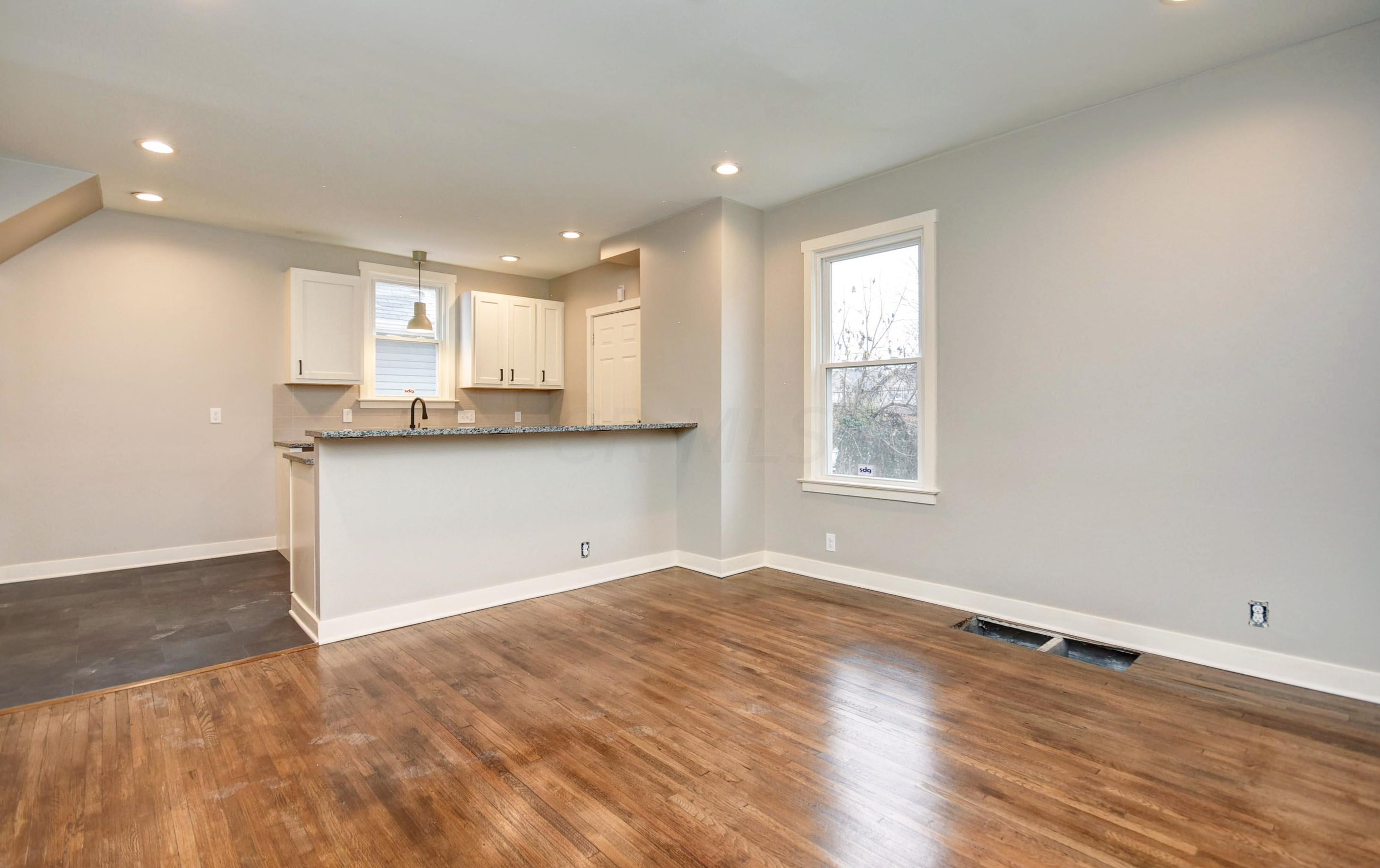 948 Lockbourne Rd, Columbus OH 43206-1625 exterior