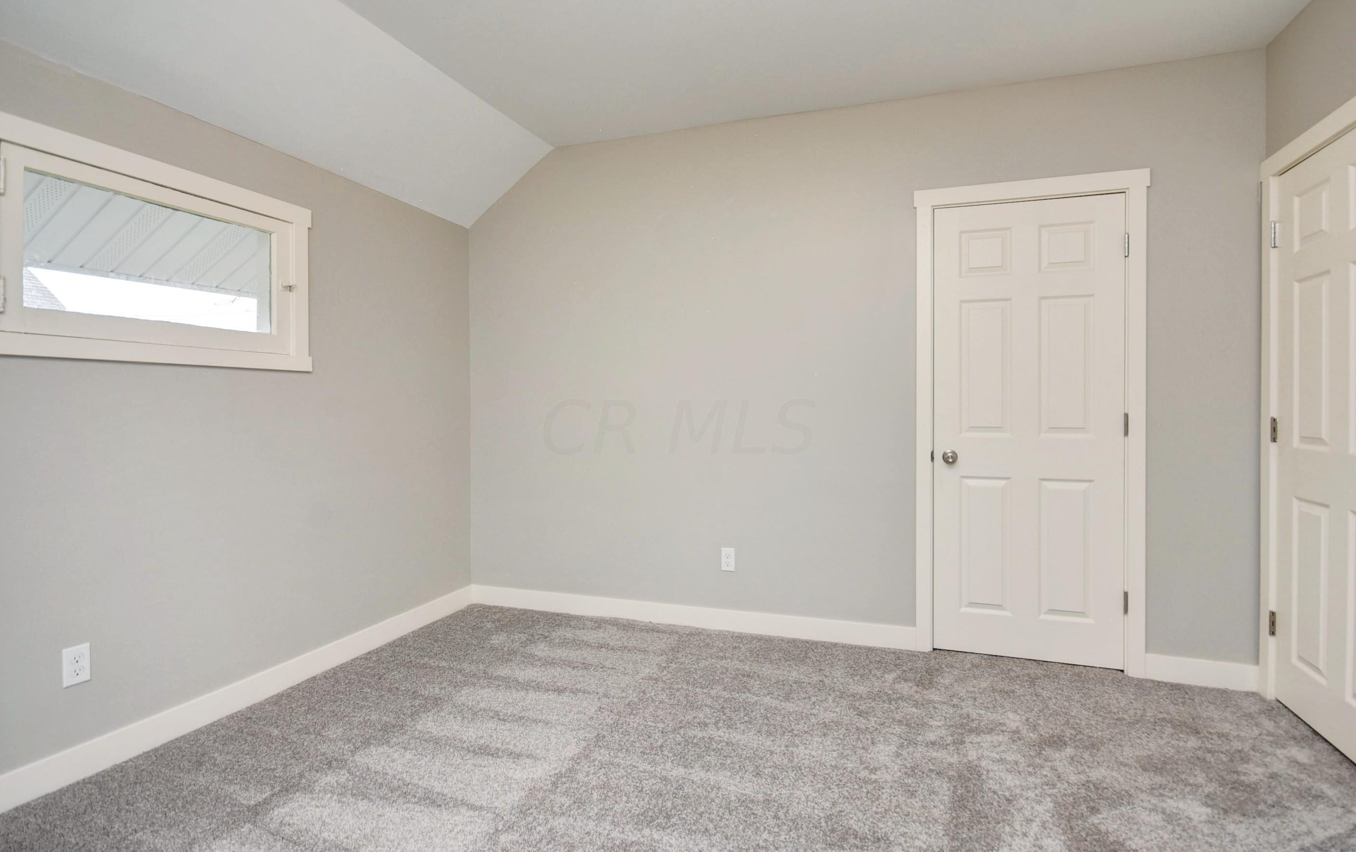 948 Lockbourne Rd, Columbus OH 43206-1625 exterior