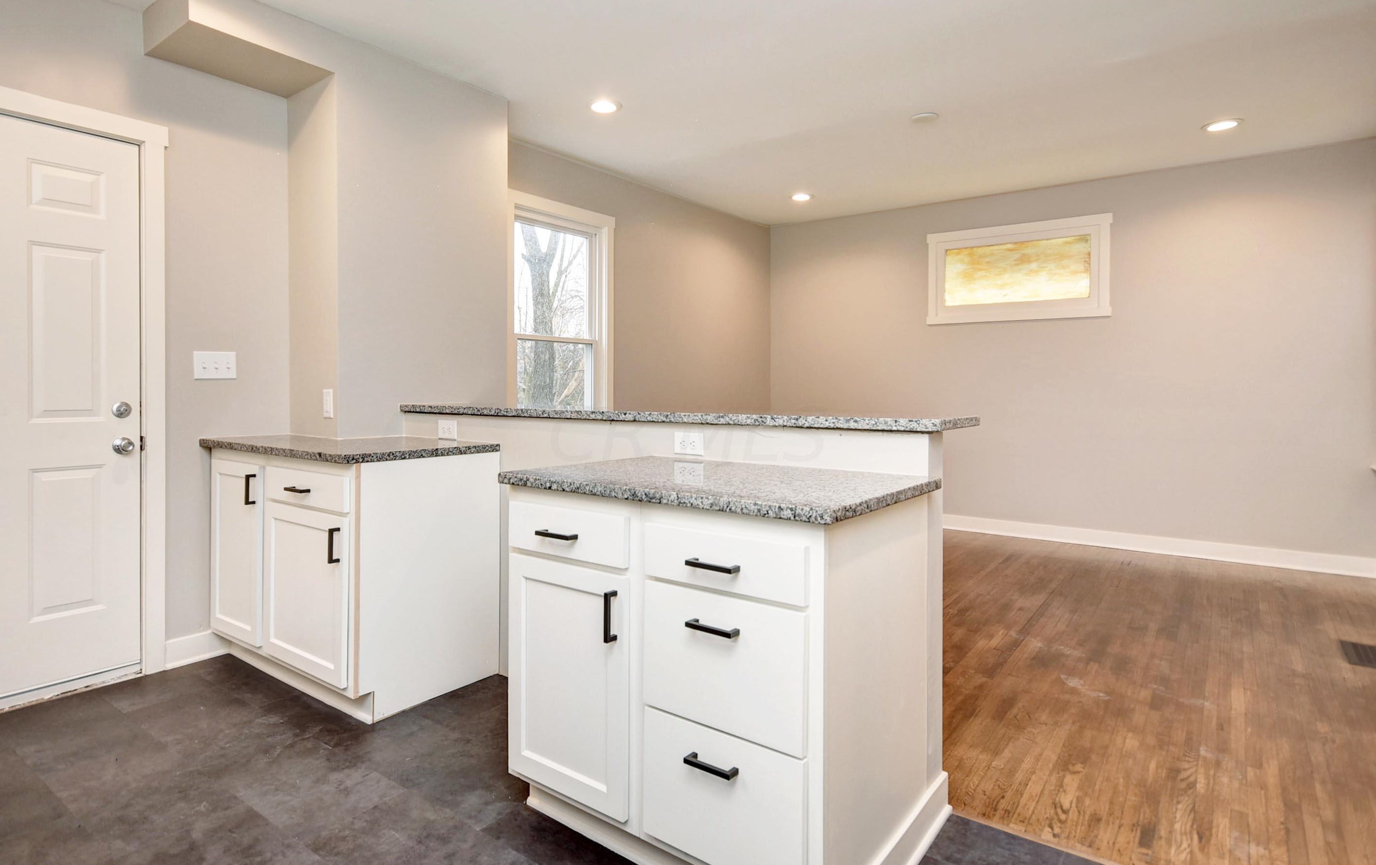 948 Lockbourne Rd, Columbus OH 43206-1625 exterior