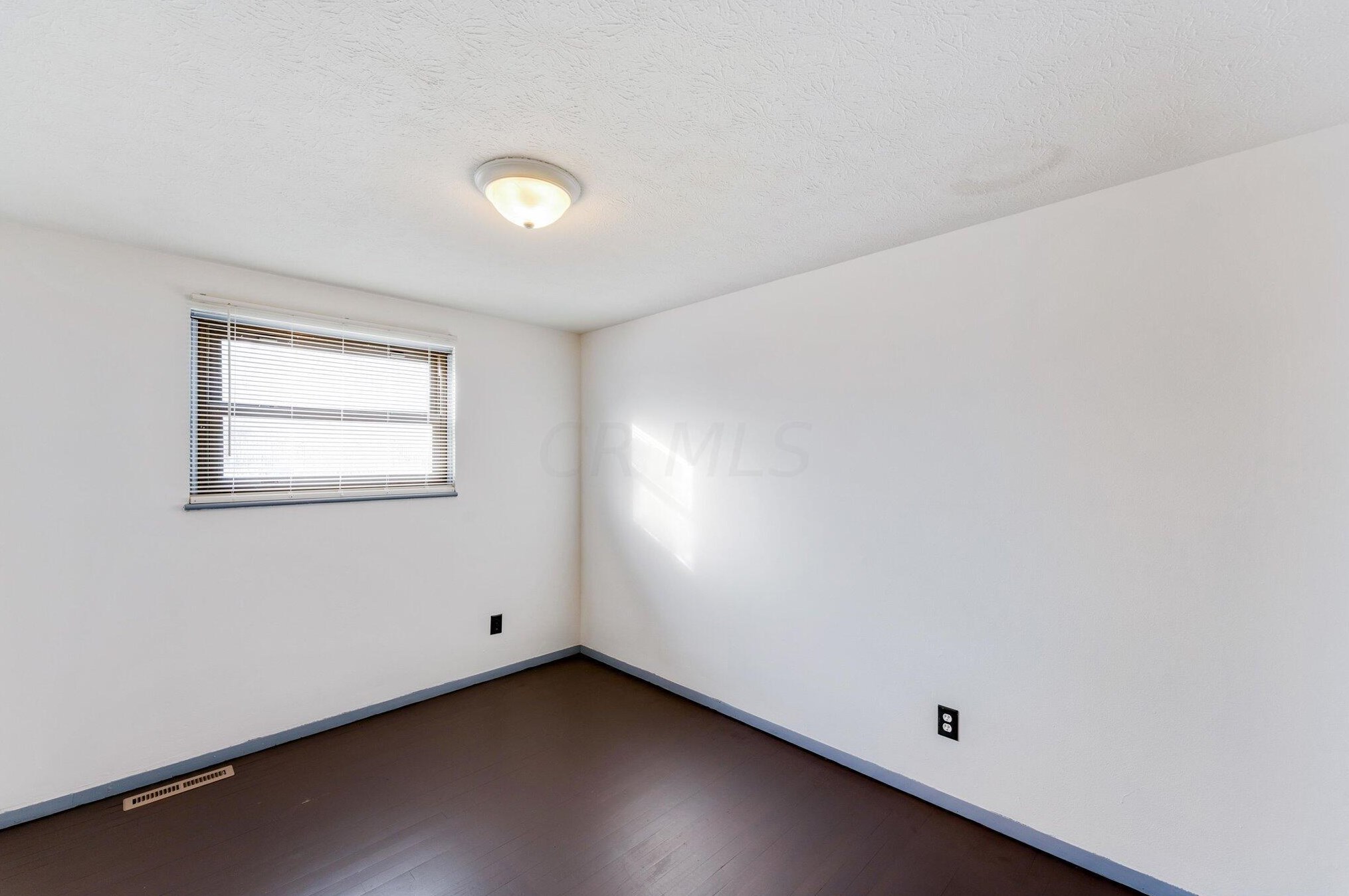 3760 Lynward Rd, Columbus OH 43228-3138 exterior