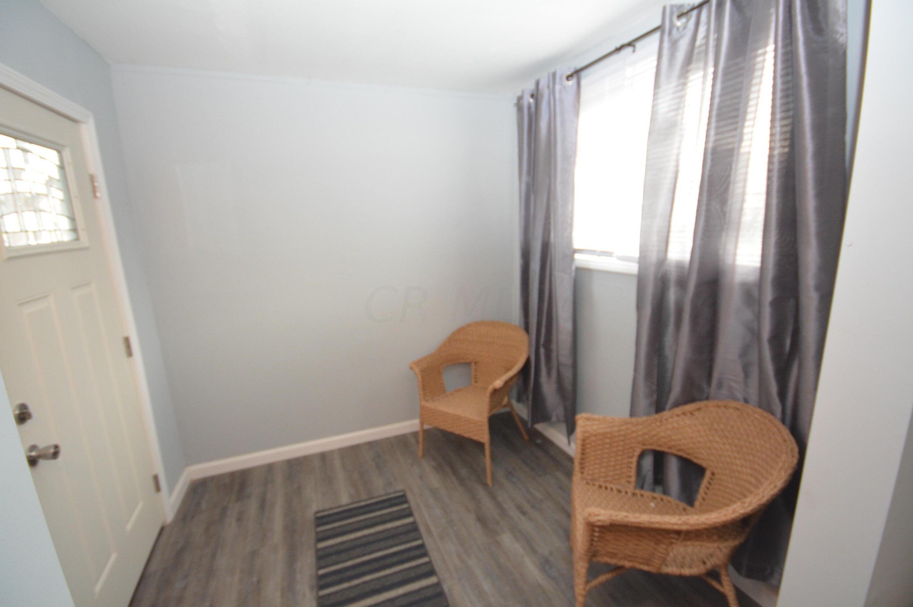 147 Nashoba Ave, Columbus OH 43223-1215 exterior