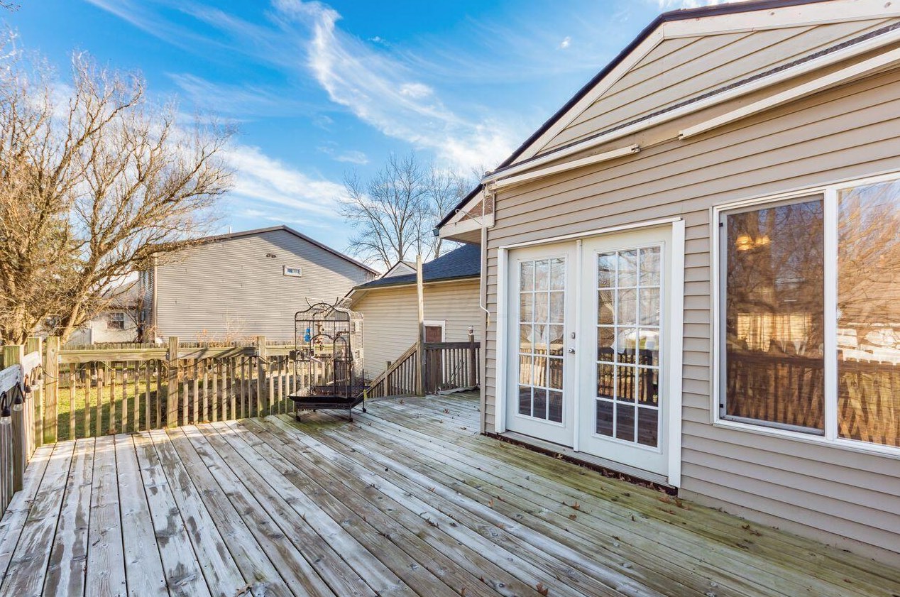 2374 Kilbourne Ave, Columbus, OH 43229-4710