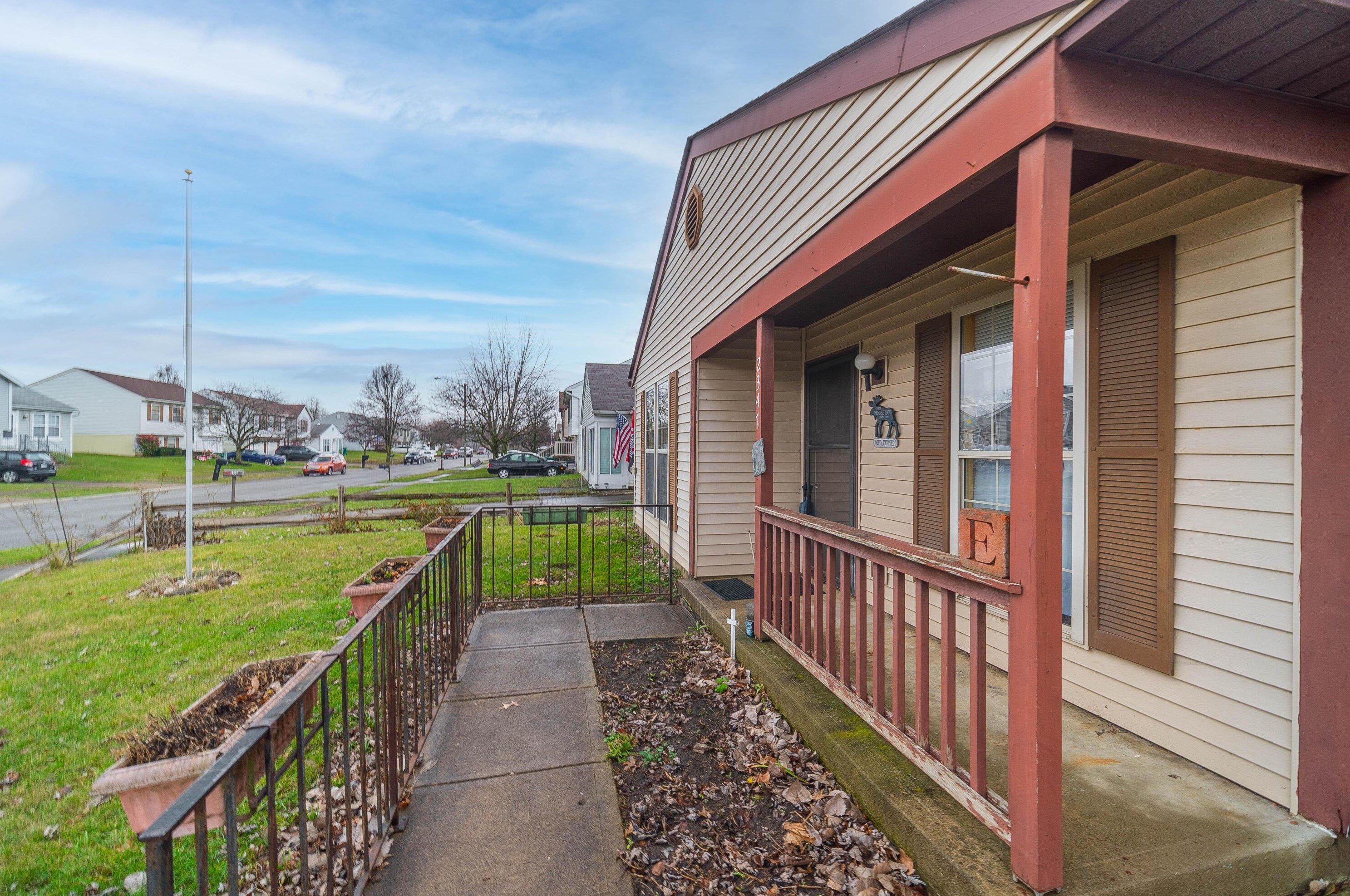 2347 Bridlewood Blvd, Columbus, OH 43207-4502