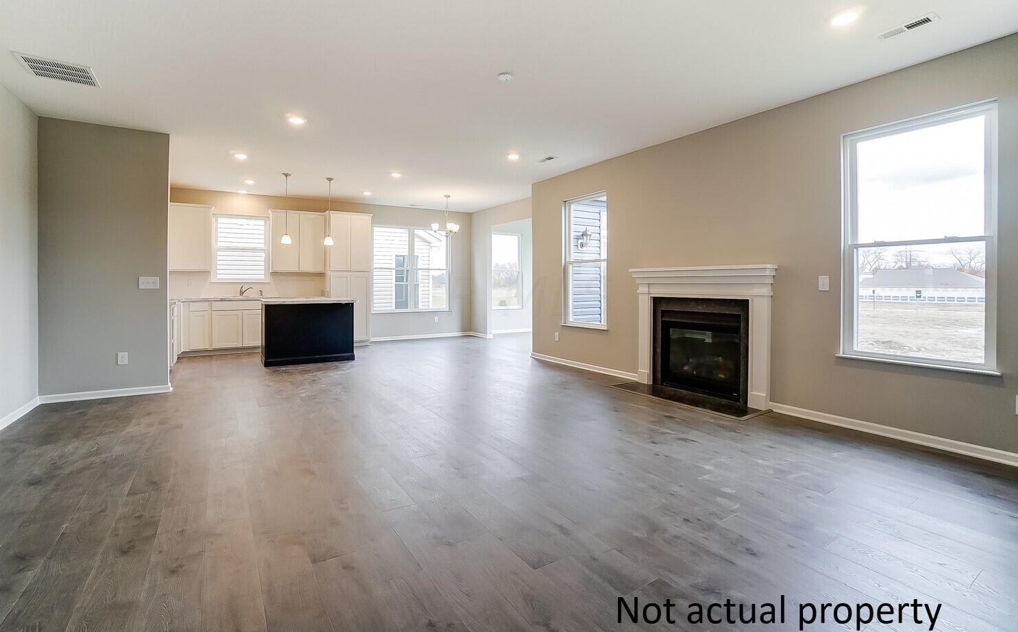 327 Mannaseh W Dr, Granville, OH 43023