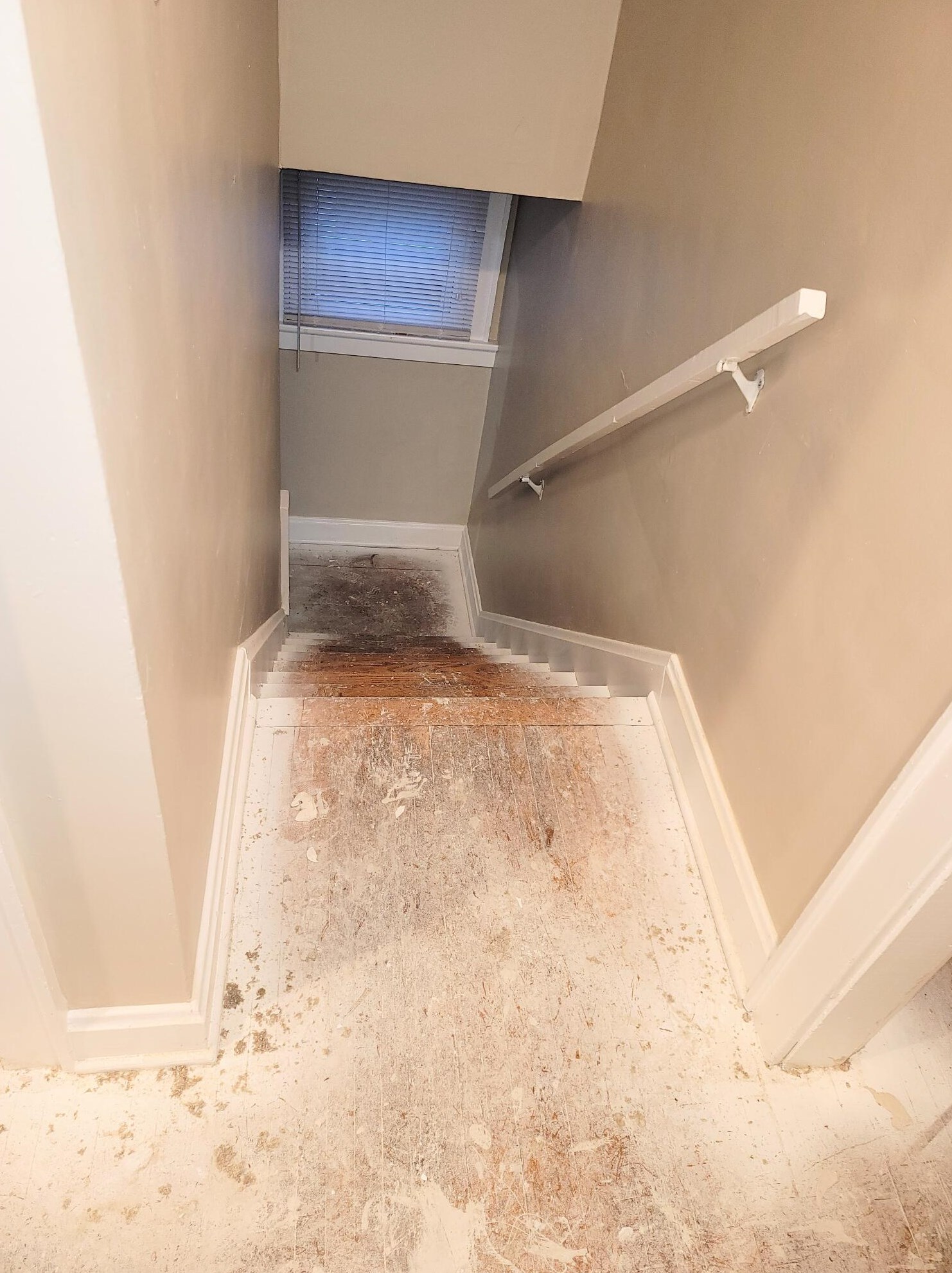 693 Dawson Ave, Columbus OH  43219-2760 exterior