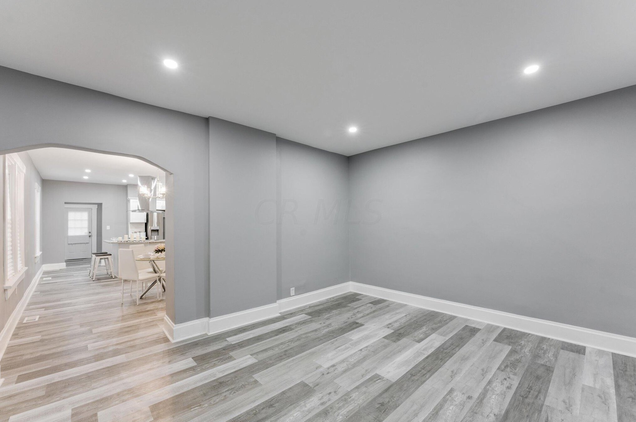 216 Eureka Ave, Columbus OH  43204-3206 exterior