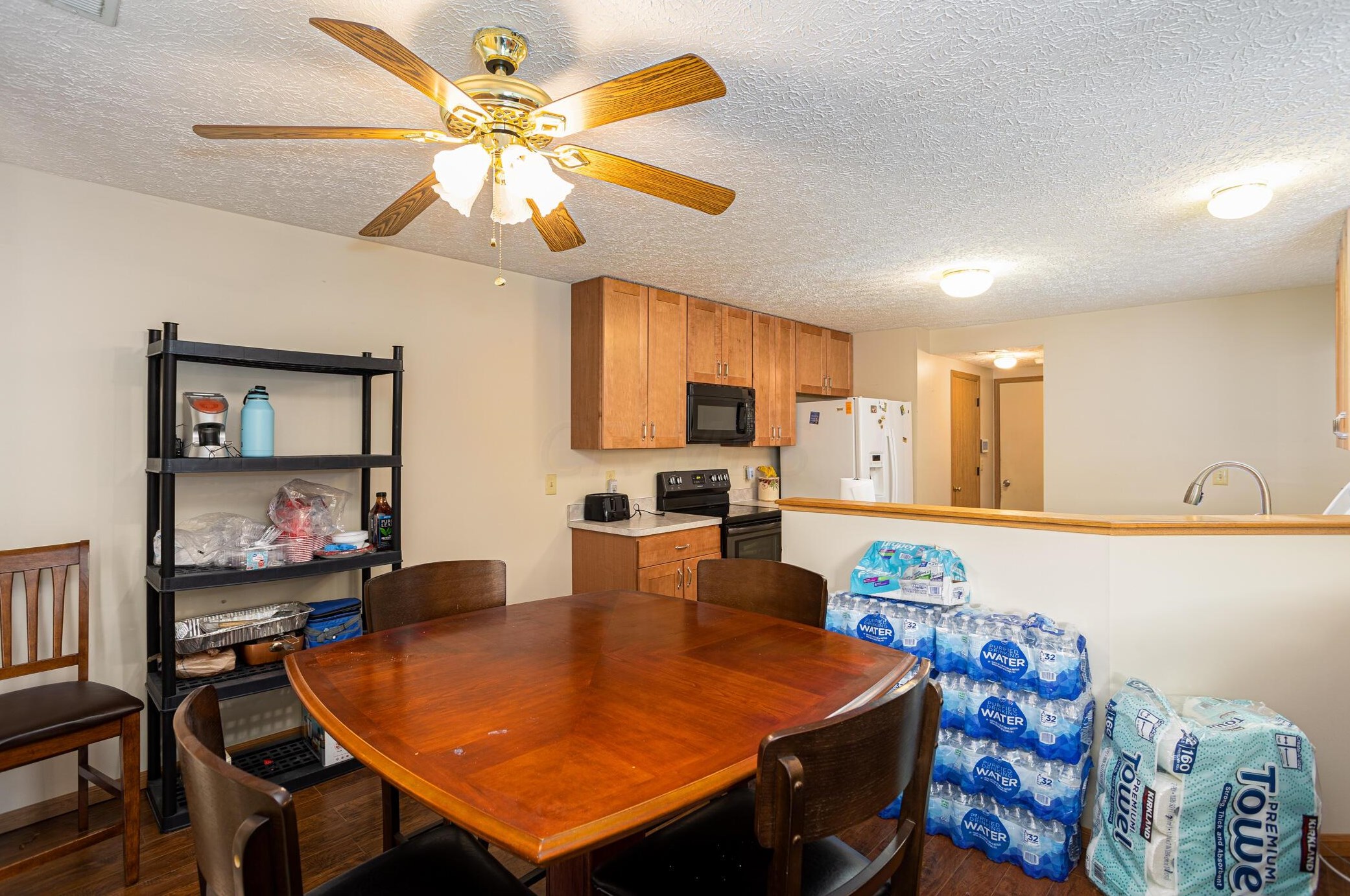 3431 Omega Dr, Columbus OH 43231-8815 exterior