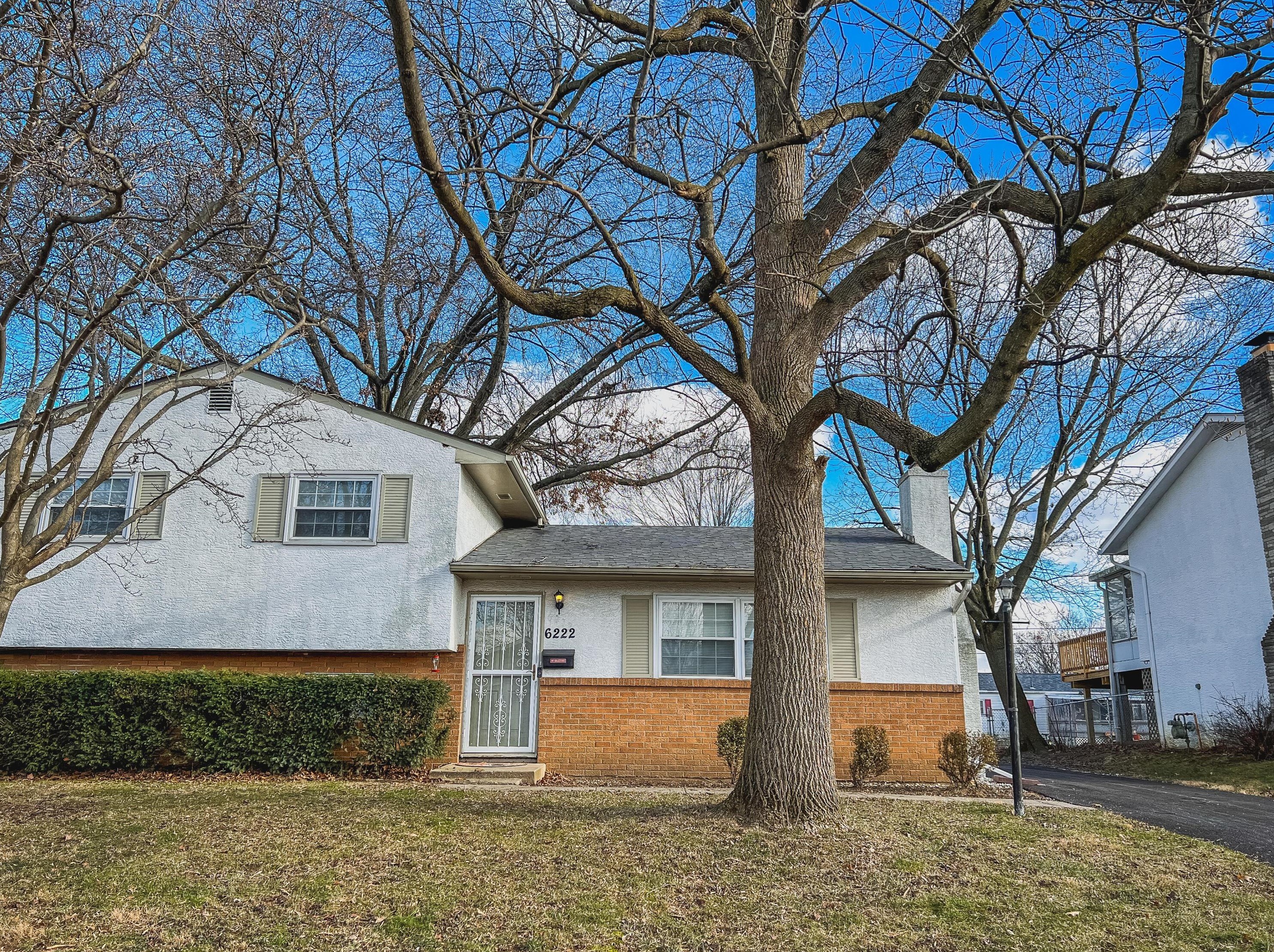 6222 Parkdale Dr, Columbus, OH 43229-1983