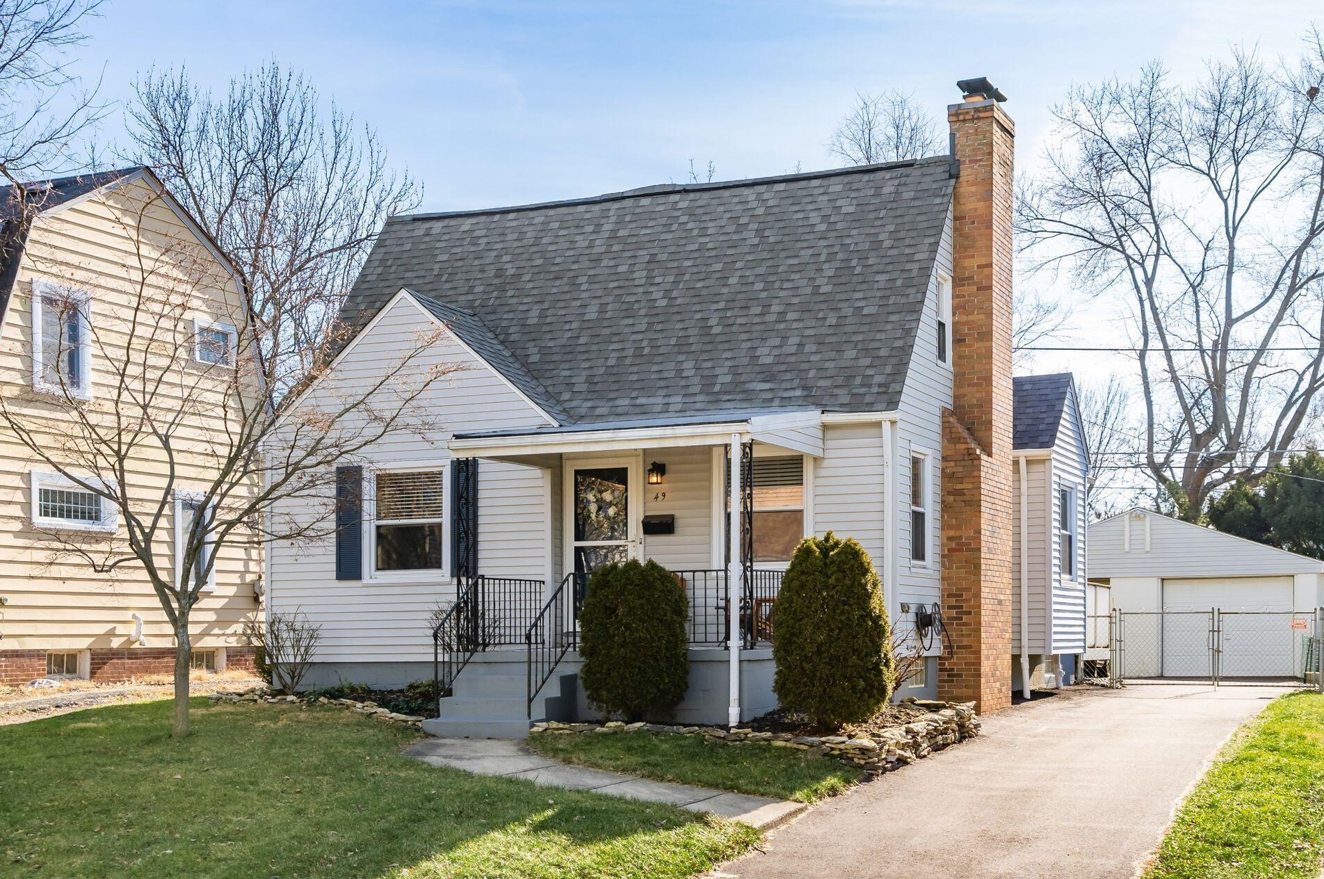 49 Rosslyn Ave, Columbus, OH 43214-1441