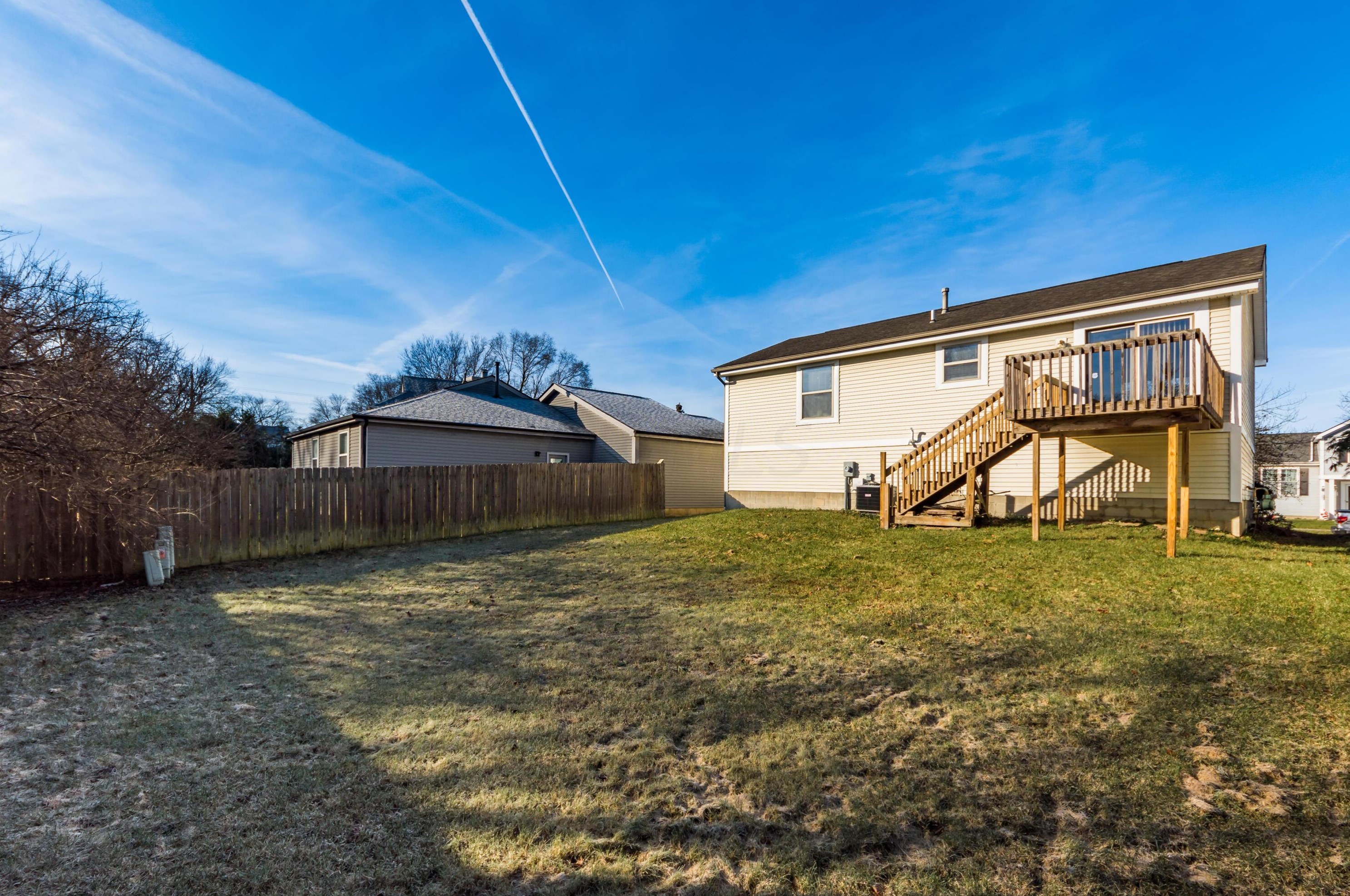 1308 Pinnacle Dr, Columbus OH 43204-1776 exterior