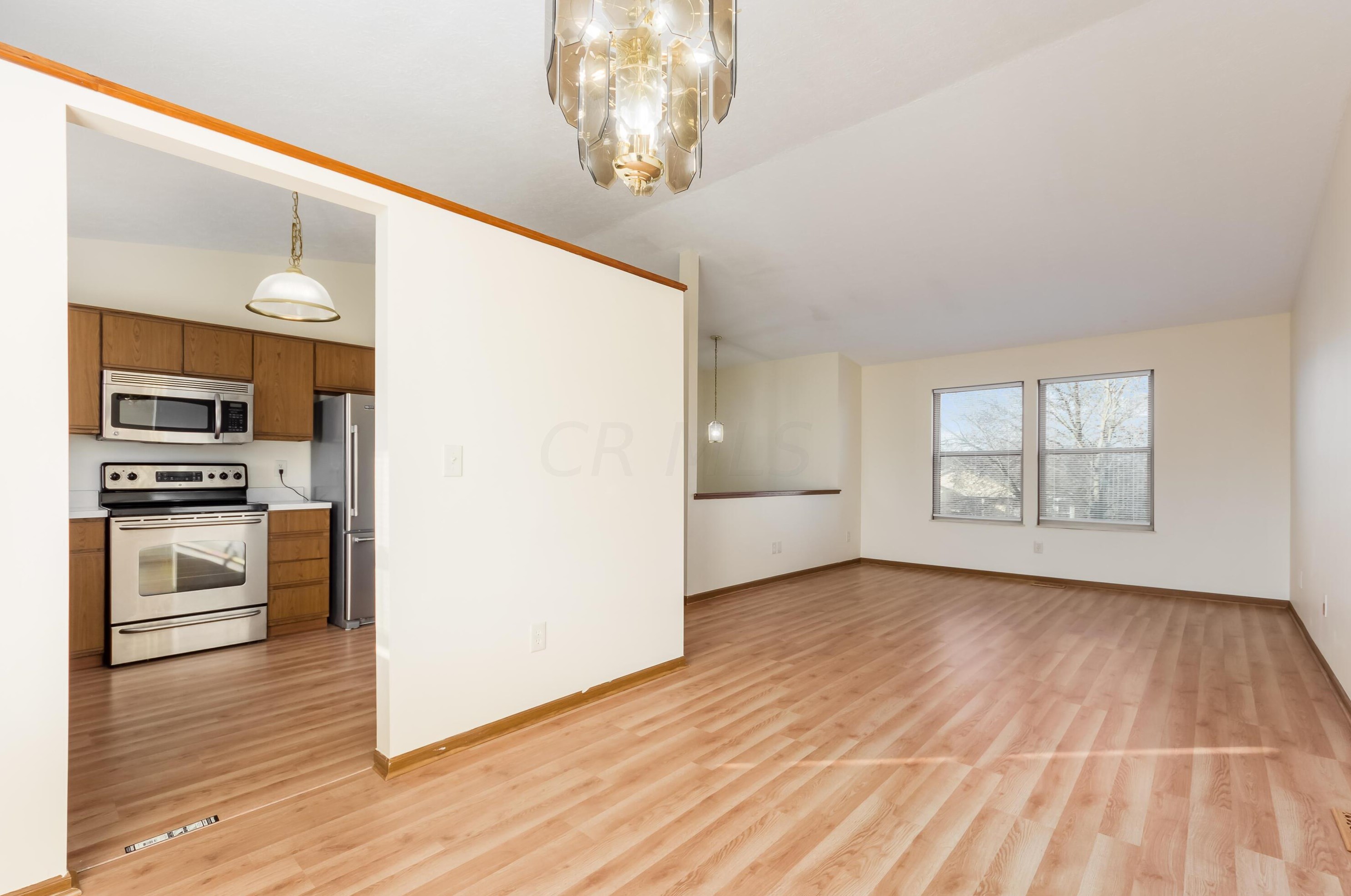 1308 Pinnacle Dr, Columbus OH 43204-1776 exterior