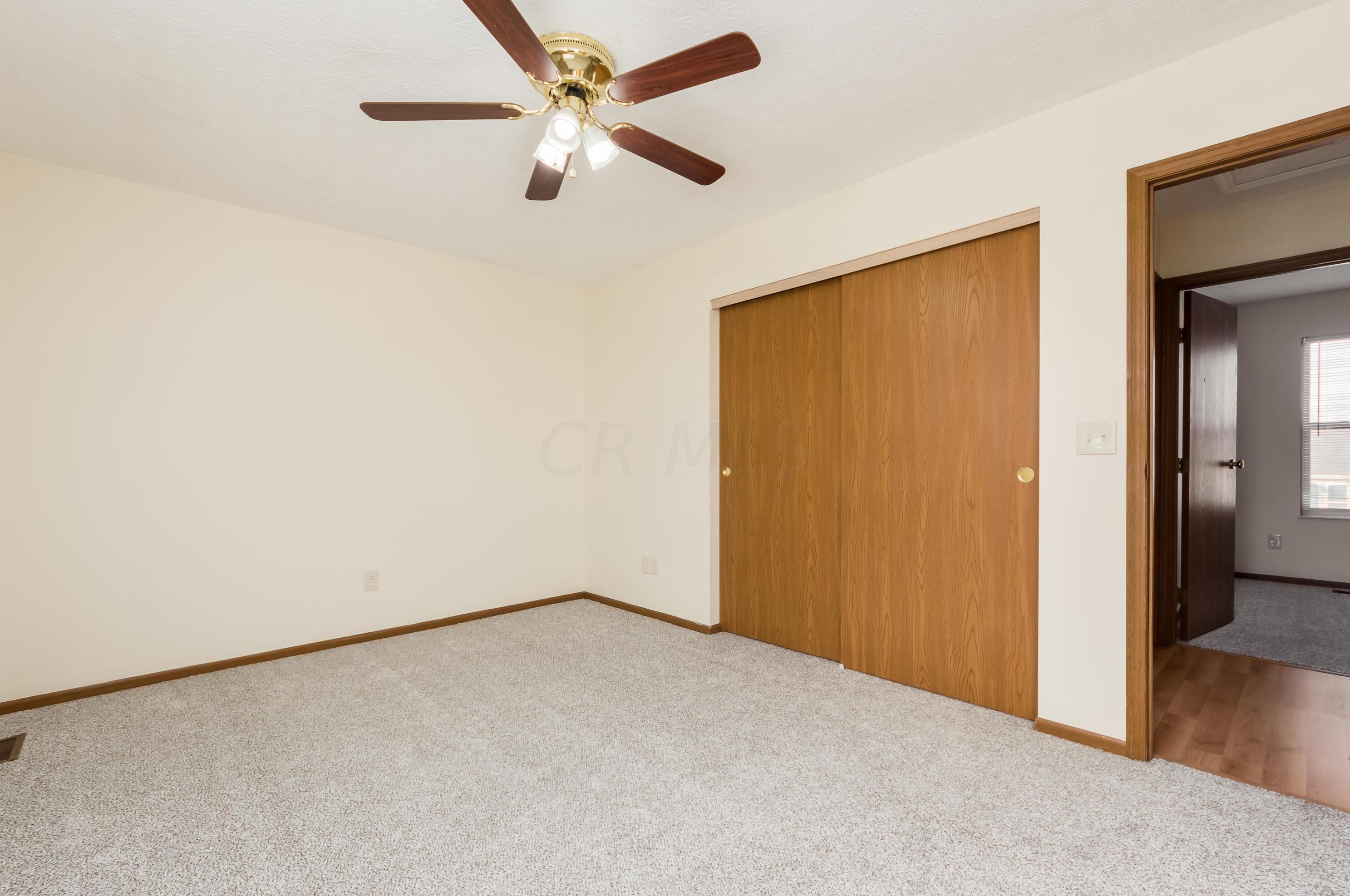 1308 Pinnacle Dr, Columbus OH 43204-1776 exterior