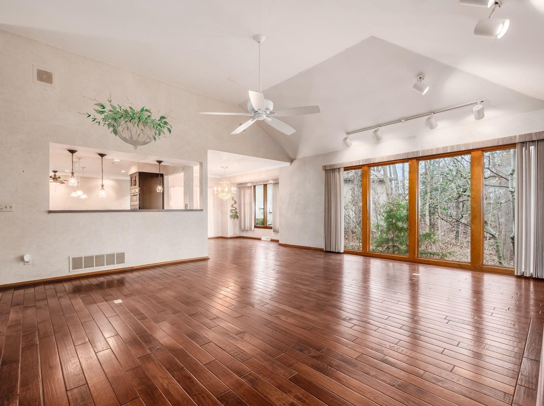 730 Old Oak Trce, Columbus OH 43235-1760 exterior