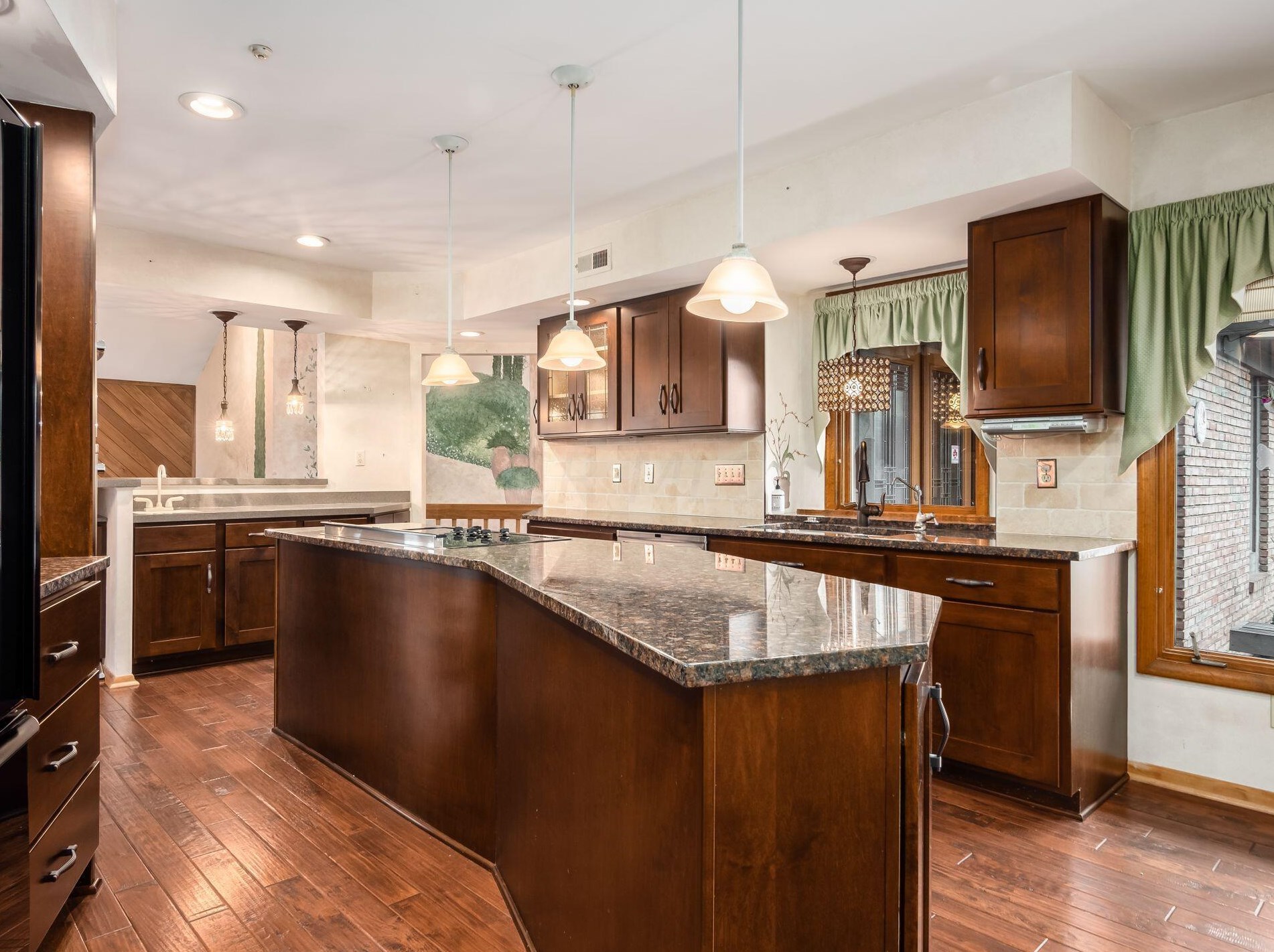 730 Old Oak Trce, Columbus OH 43235-1760 exterior