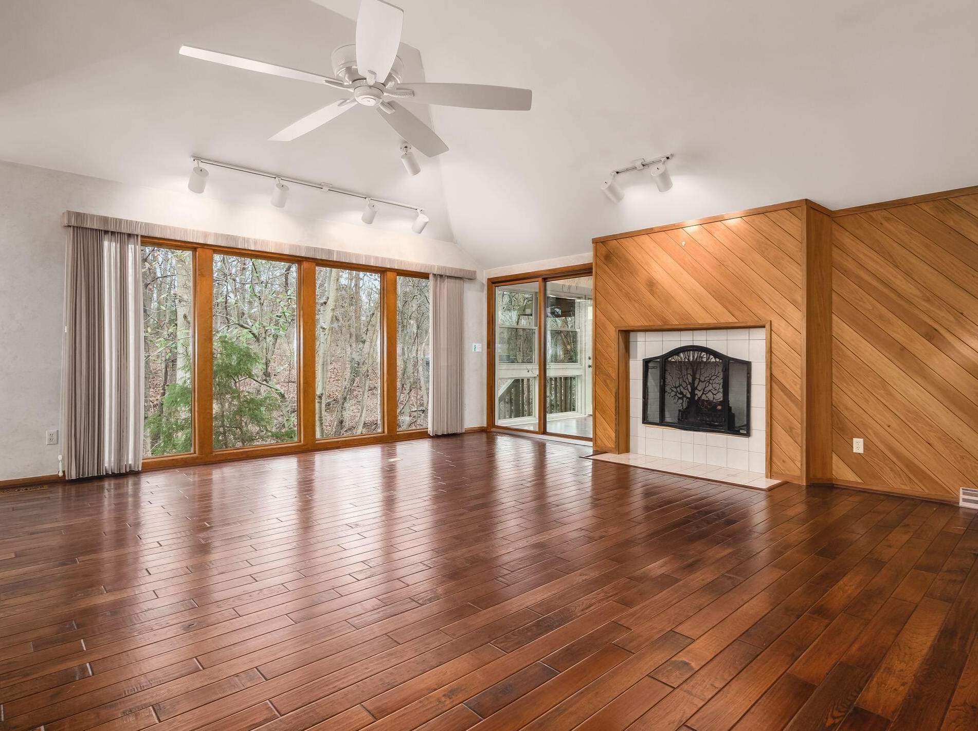 730 Old Oak Trce, Columbus OH 43235-1760 exterior