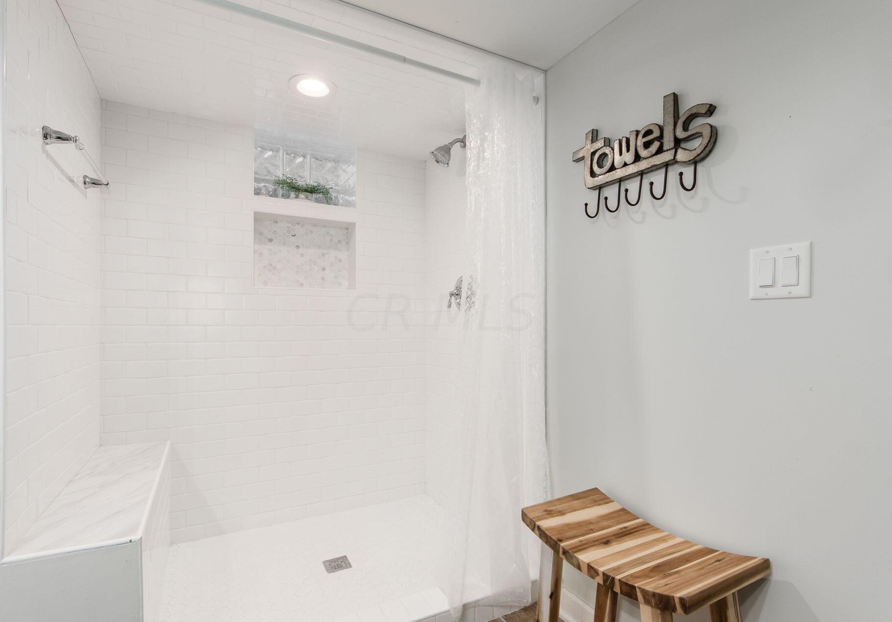 1740 Essex Rd, Columbus OH 43221-3845 exterior