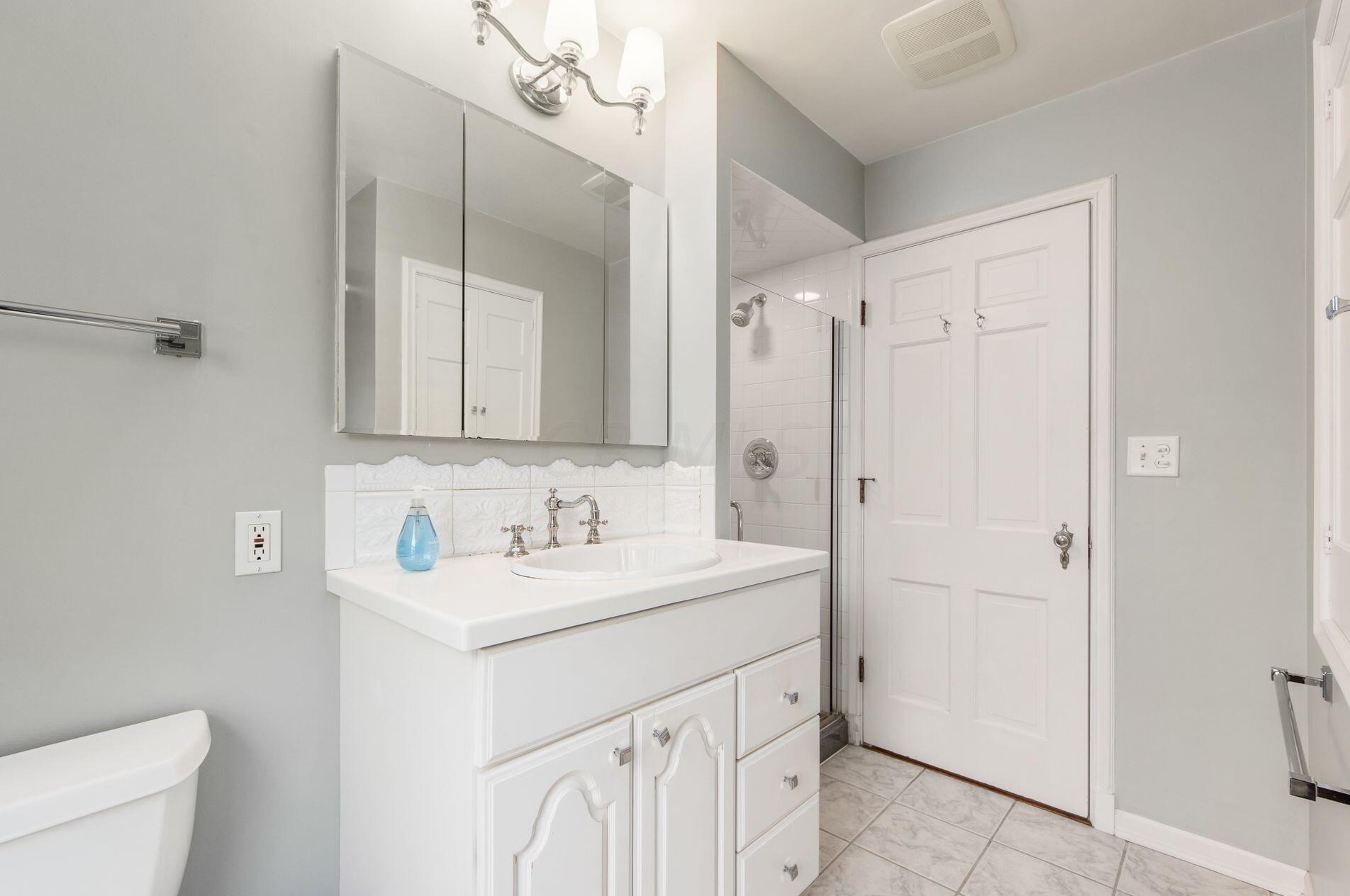 1740 Essex Rd, Columbus OH 43221-3845 exterior